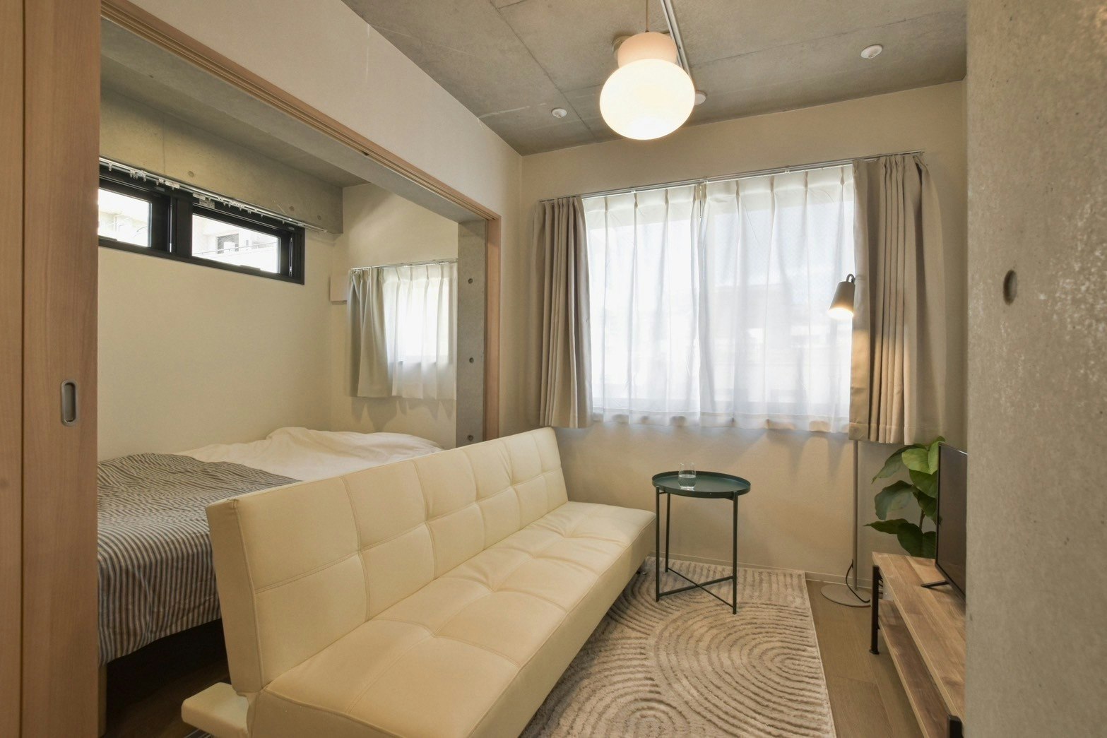 東京スカイツリーまで徒歩9分/押上駅から徒歩7分/最大4名宿泊可能/観光に便利/301