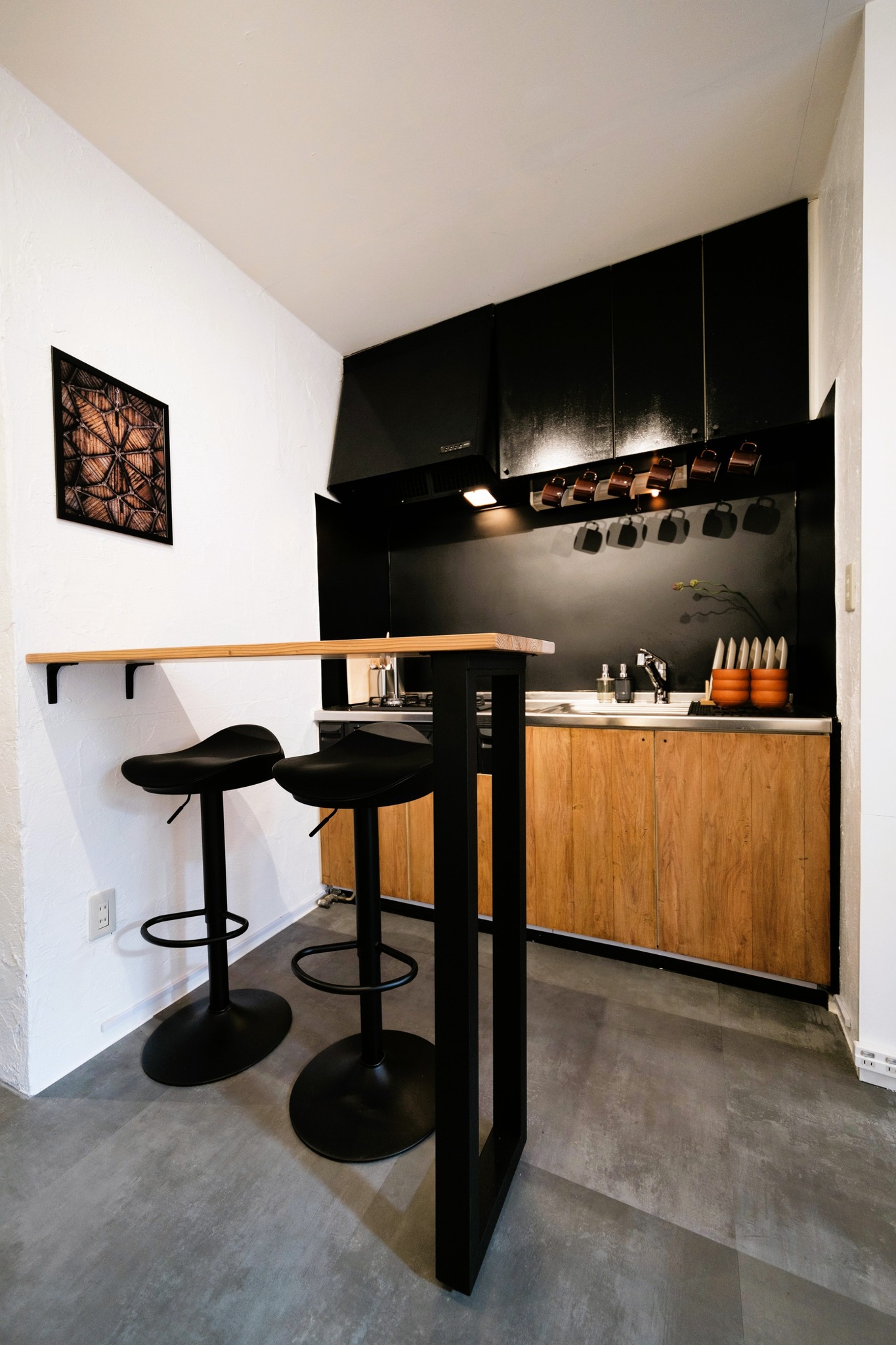 都立家政徒歩1分!新宿直通15分!アートでお洒落な2階建て一軒家/最大6名