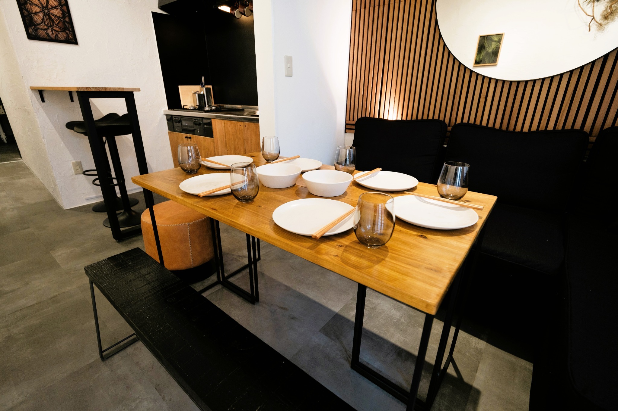 都立家政徒歩1分!新宿直通15分!アートでお洒落な2階建て一軒家/最大6名