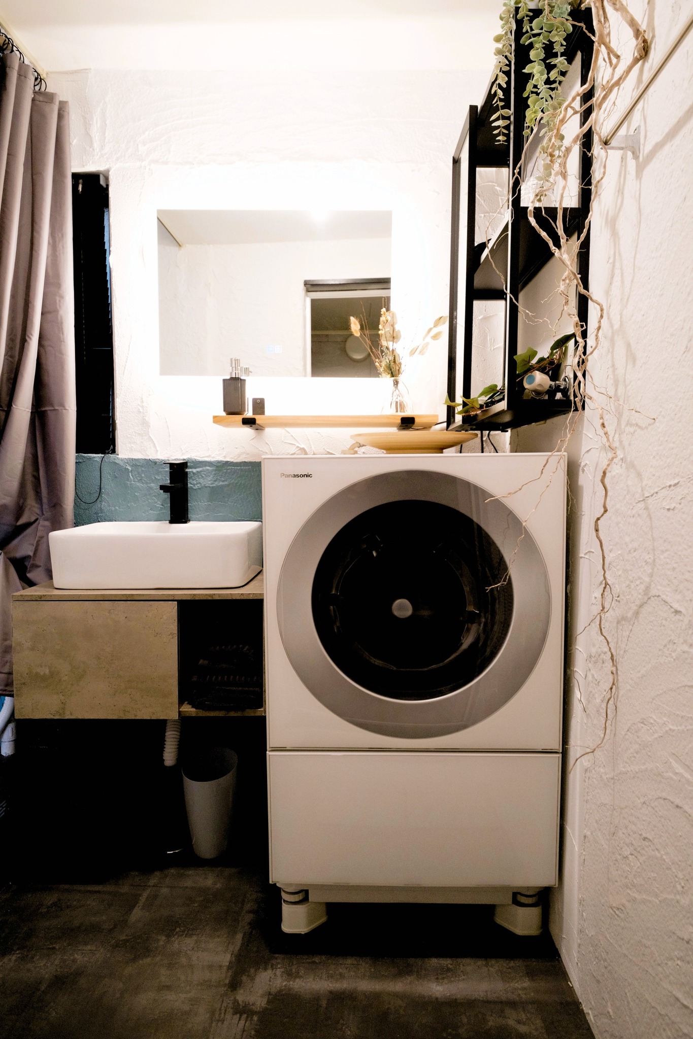 都立家政徒歩1分!新宿直通15分!アートでお洒落な2階建て一軒家/最大6名