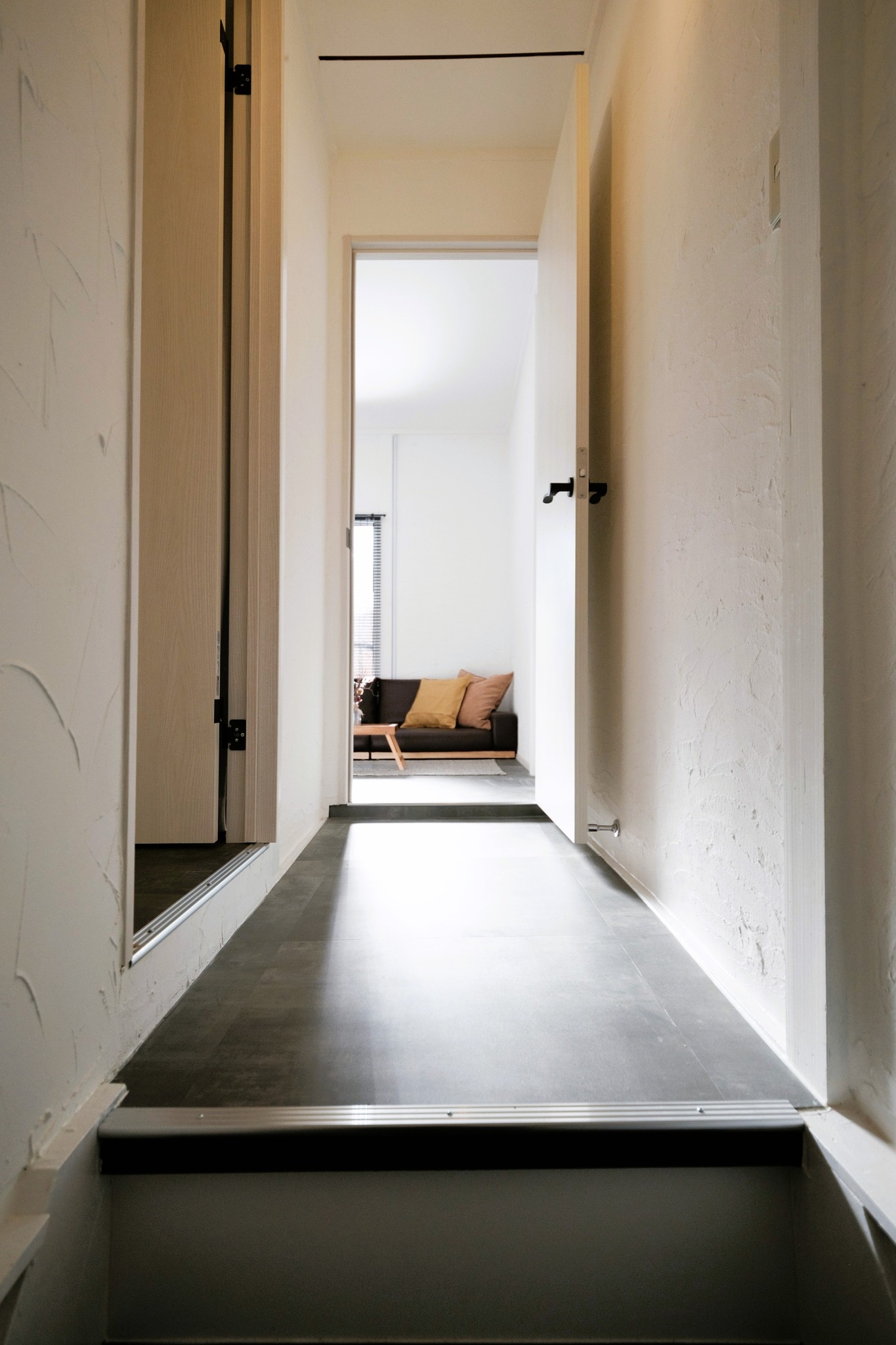 都立家政徒歩1分!新宿直通15分!アートでお洒落な2階建て一軒家/最大6名