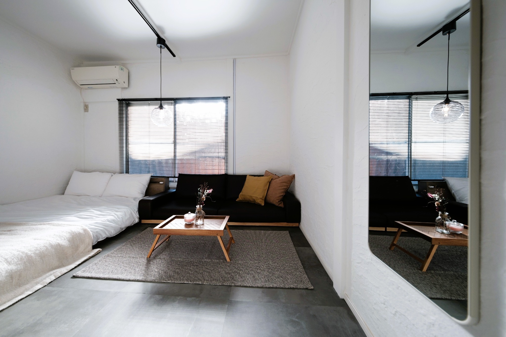 都立家政徒歩1分!新宿直通15分!アートでお洒落な2階建て一軒家/最大6名