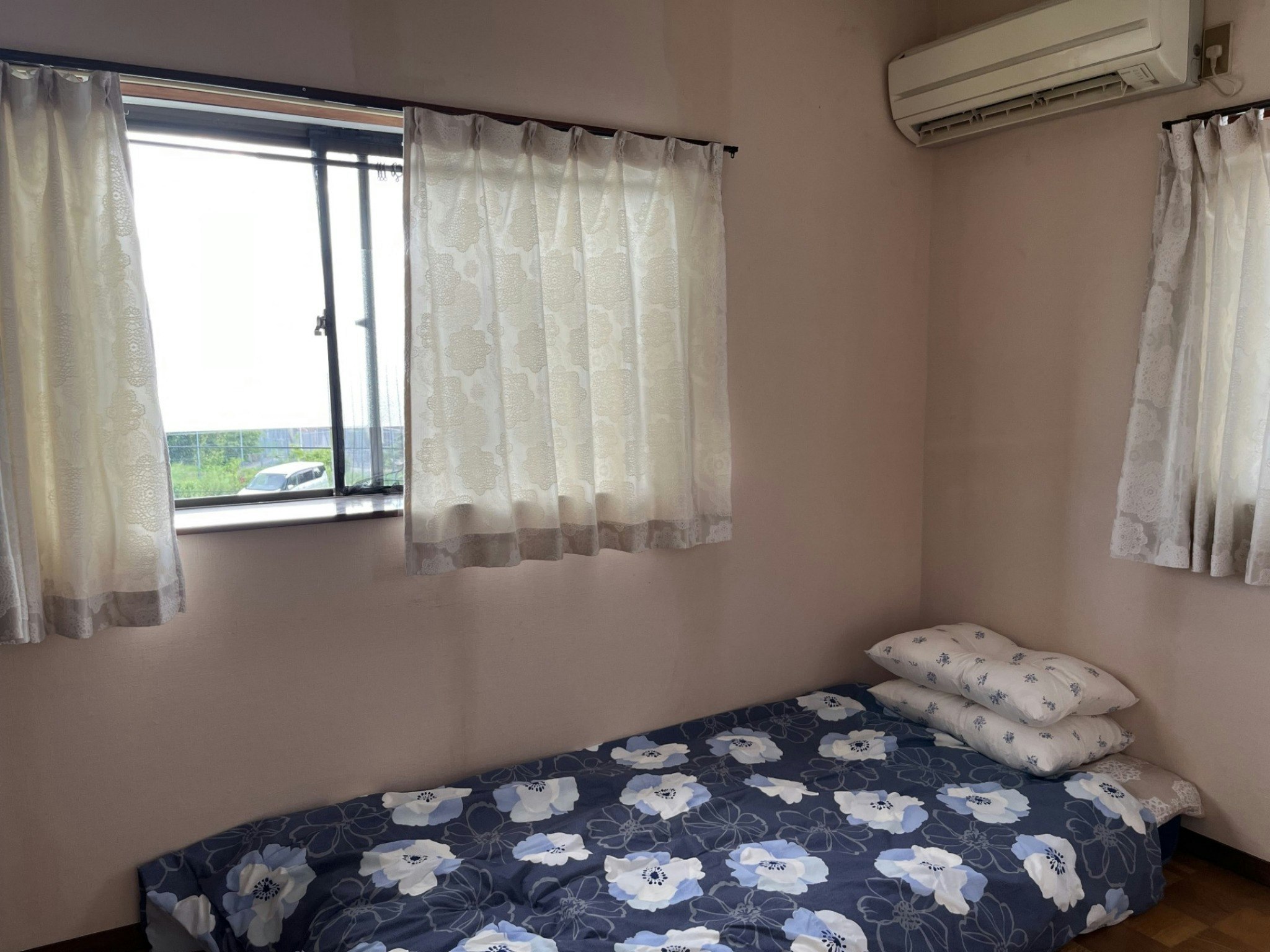 洋室(女性専用)