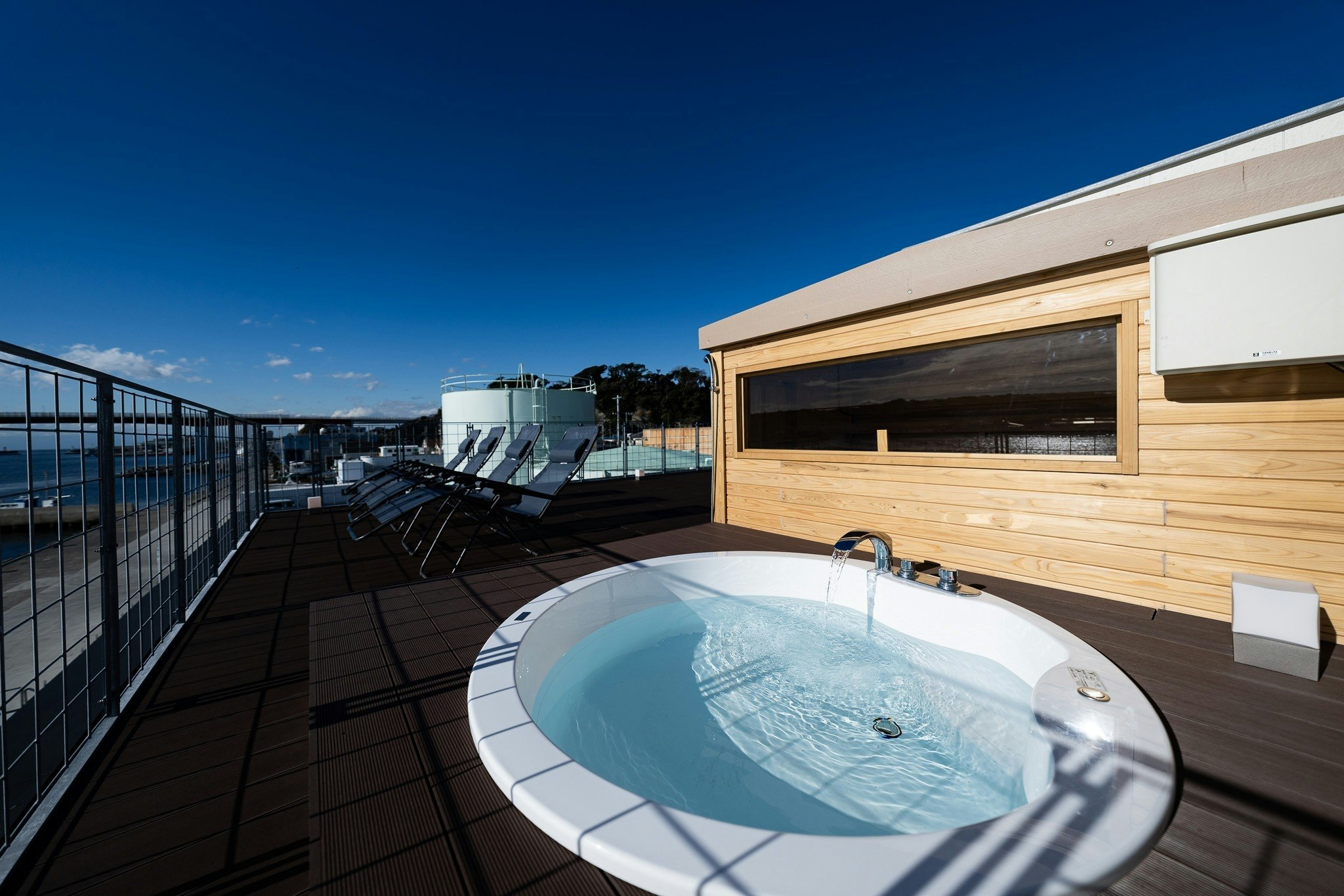 目の前が海の絶景!高級Villa貸切!サウナ、BBQ可能!最大10名宿泊可!