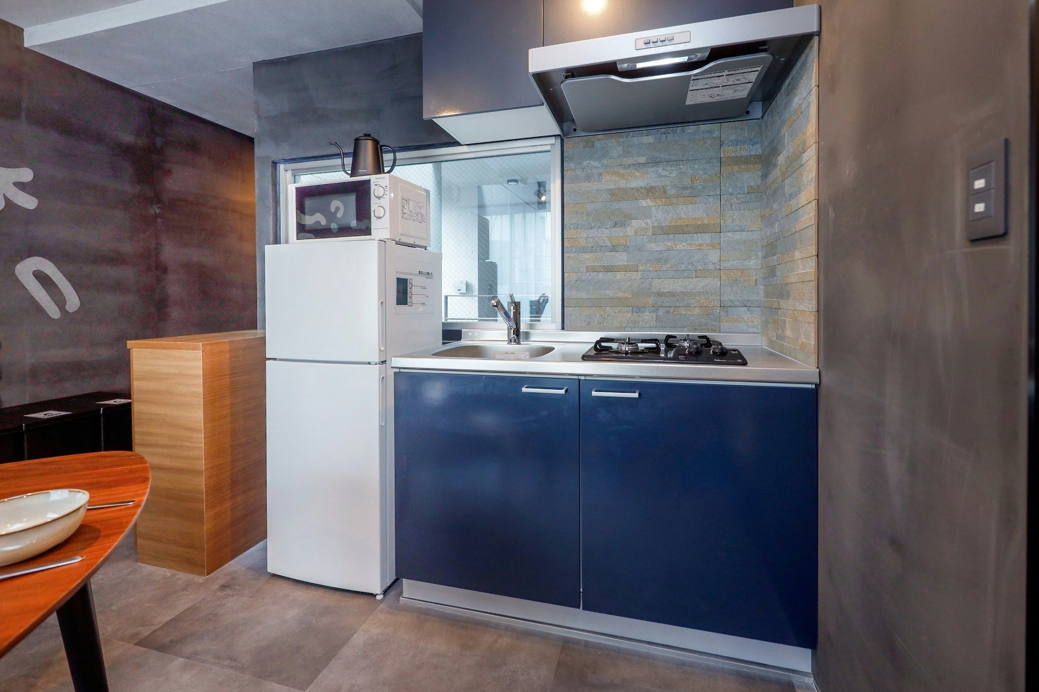 A*梅ヶ丘駅から徒歩4分/新宿駅・下北沢まで直通/3名収容/Wi-Fi完備 