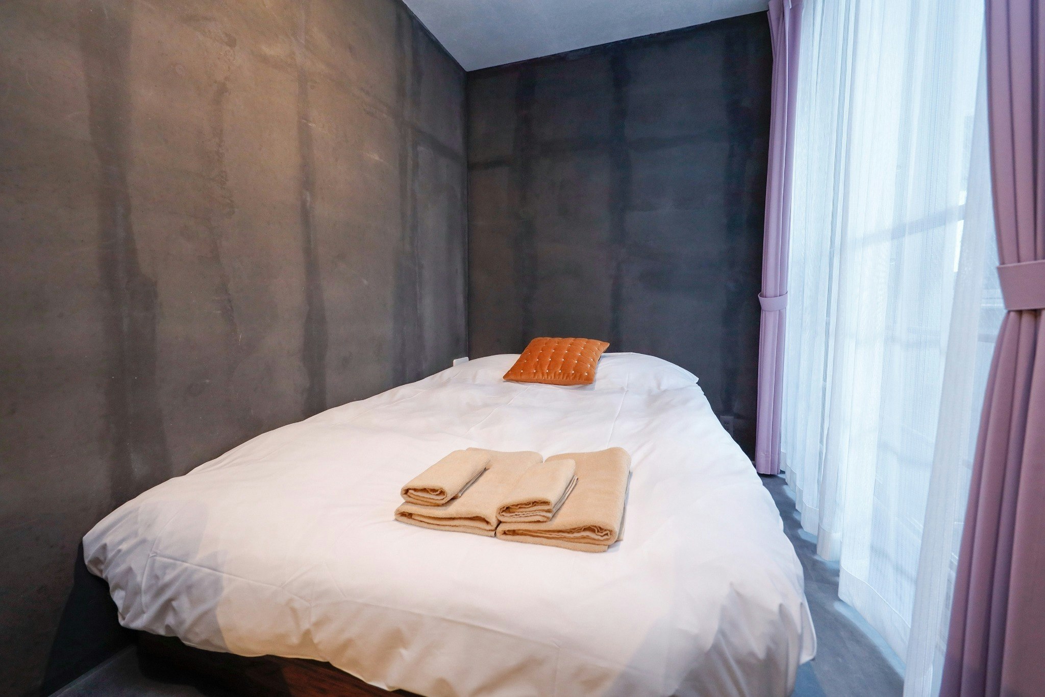 B*梅ヶ丘駅から徒歩4分/新宿駅・下北沢まで直通/2名収容/Wi-Fi完備