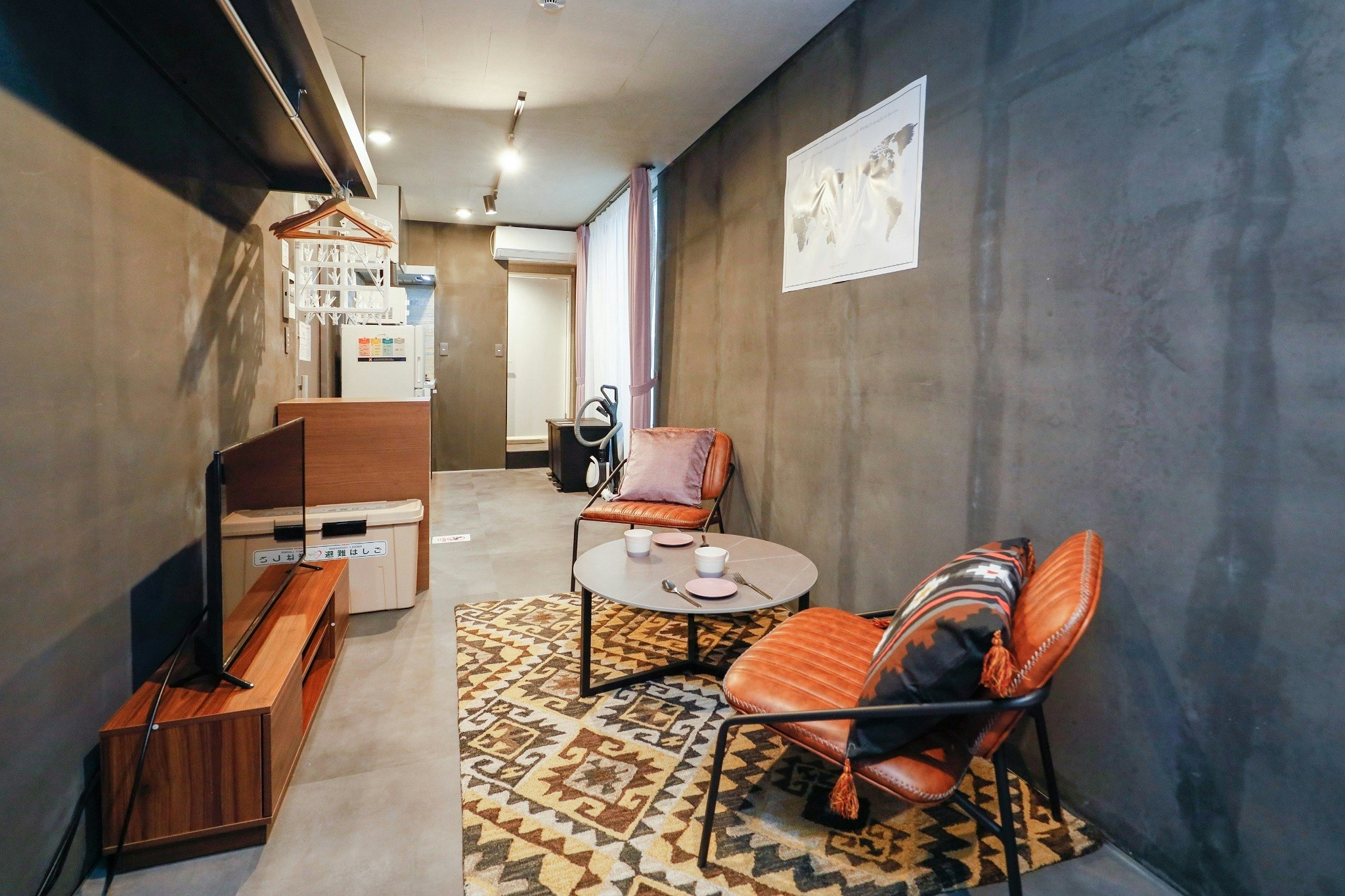 B*梅ヶ丘駅から徒歩4分/新宿駅・下北沢まで直通/2名収容/Wi-Fi完備