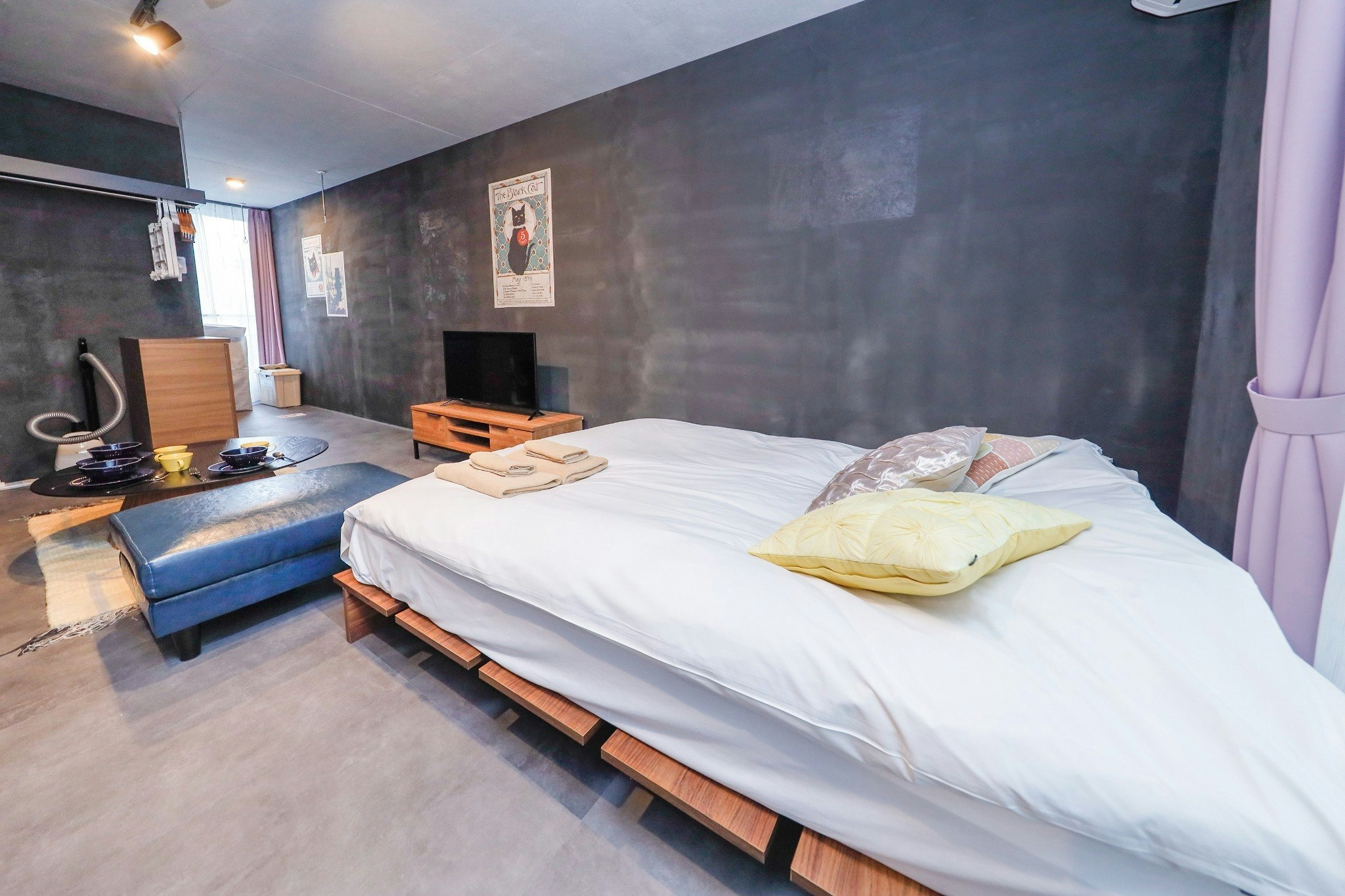 C*梅ヶ丘駅から徒歩4分/新宿駅・下北沢まで直通/3名収容/Wi-Fi完備