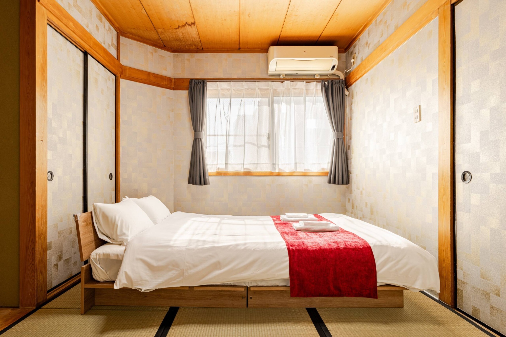 梅田駅まで電車で2分!MAX16人/2トイレ/FN51