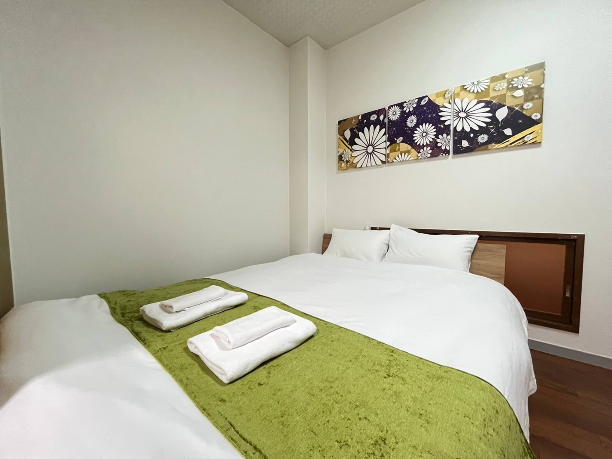 梅田駅まで電車で2分!MAX16人/2トイレ/FN51