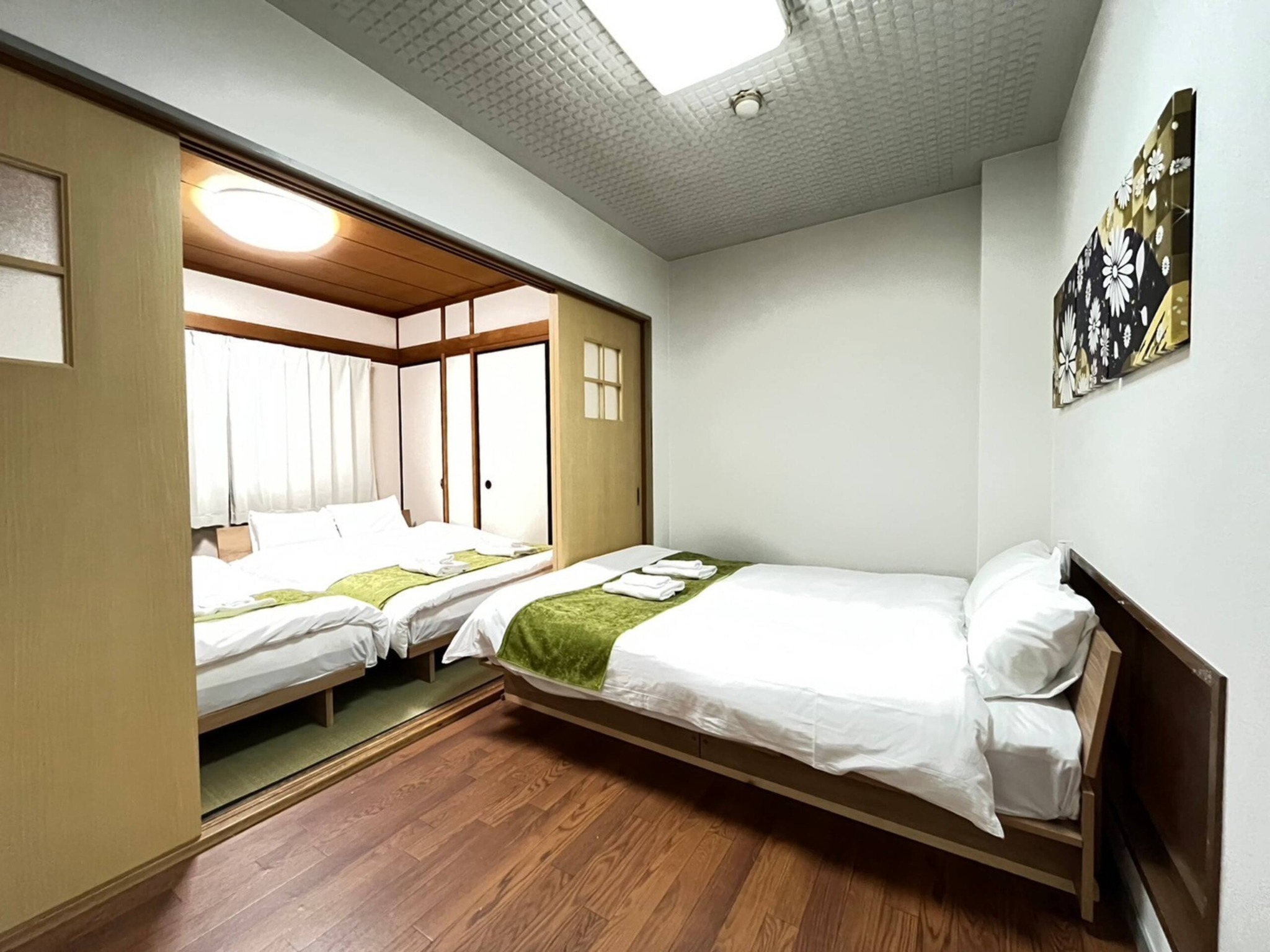 梅田駅まで電車で2分!MAX16人/2トイレ/FN51