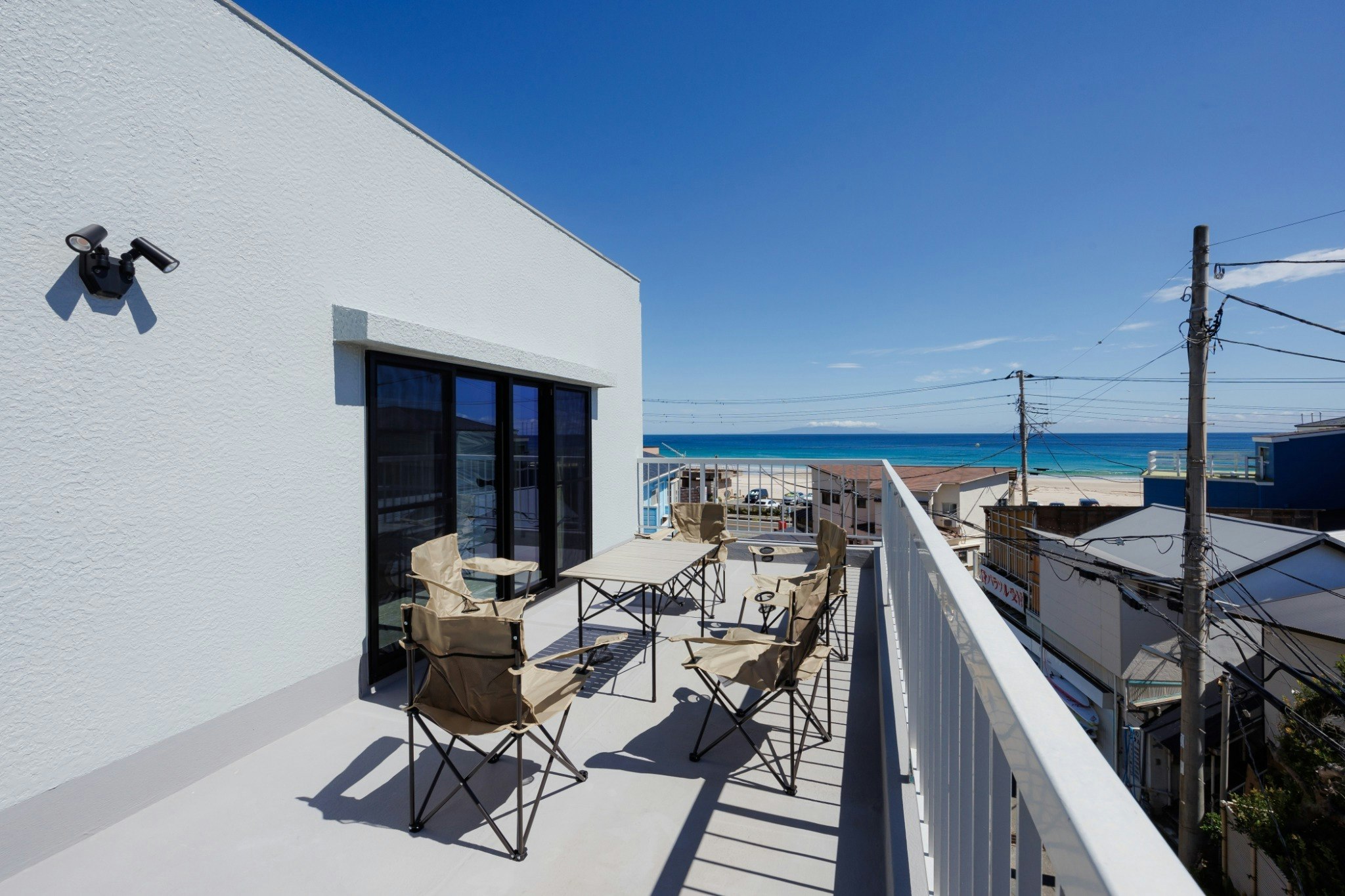 伊豆白浜ビーチ・コンビニ歩1分/オーシャンビュー/10名/BBQ/駐車場5台/ペット可/温水シャワ