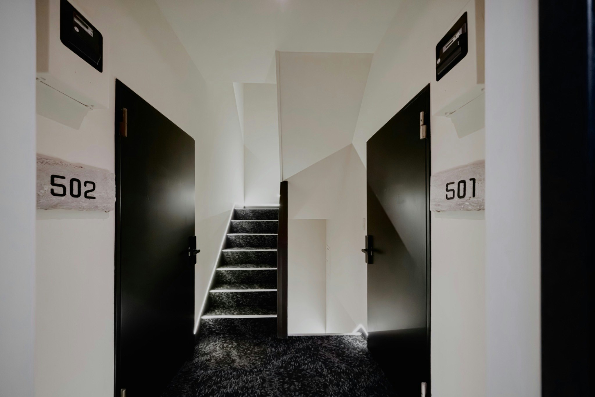 秋葉原駅徒歩4分・羽田空港直通|和モダン畳付33m2ルーム【最大5名】