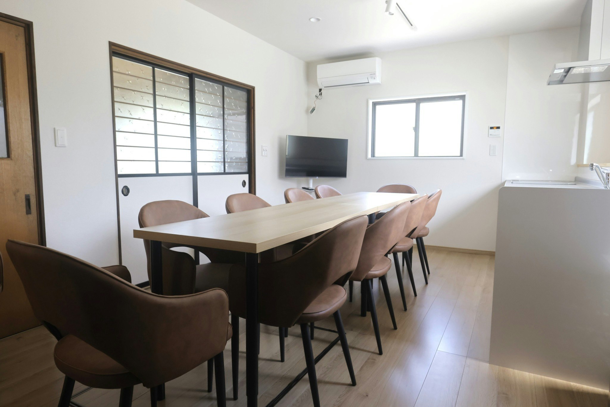 日本のアートを宿に込め/屋上の壮大な景色/サムライホテル富士山