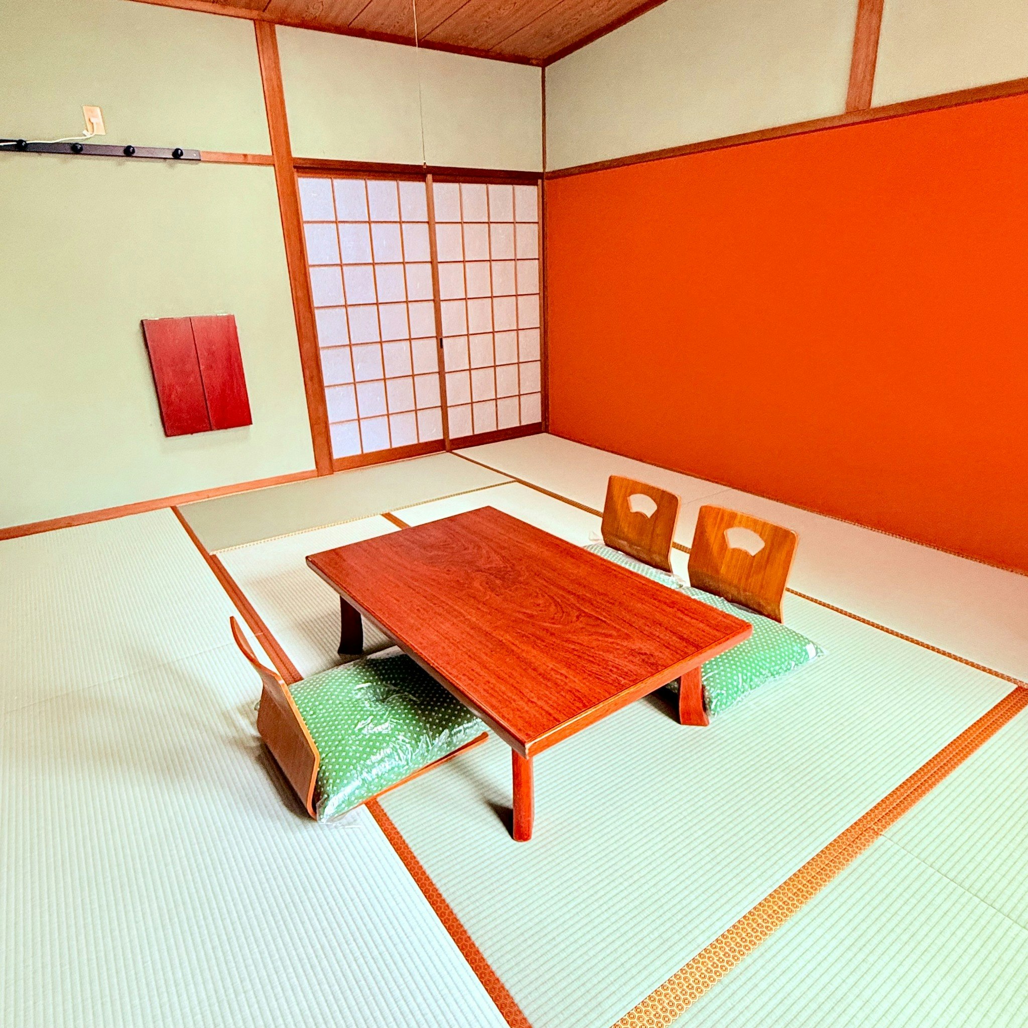 #202 御座白浜ビーチ徒歩2分/昼は御座白浜で遊ぶ、夜はBBQ&大浴場 /個室貸切 /駐車場有