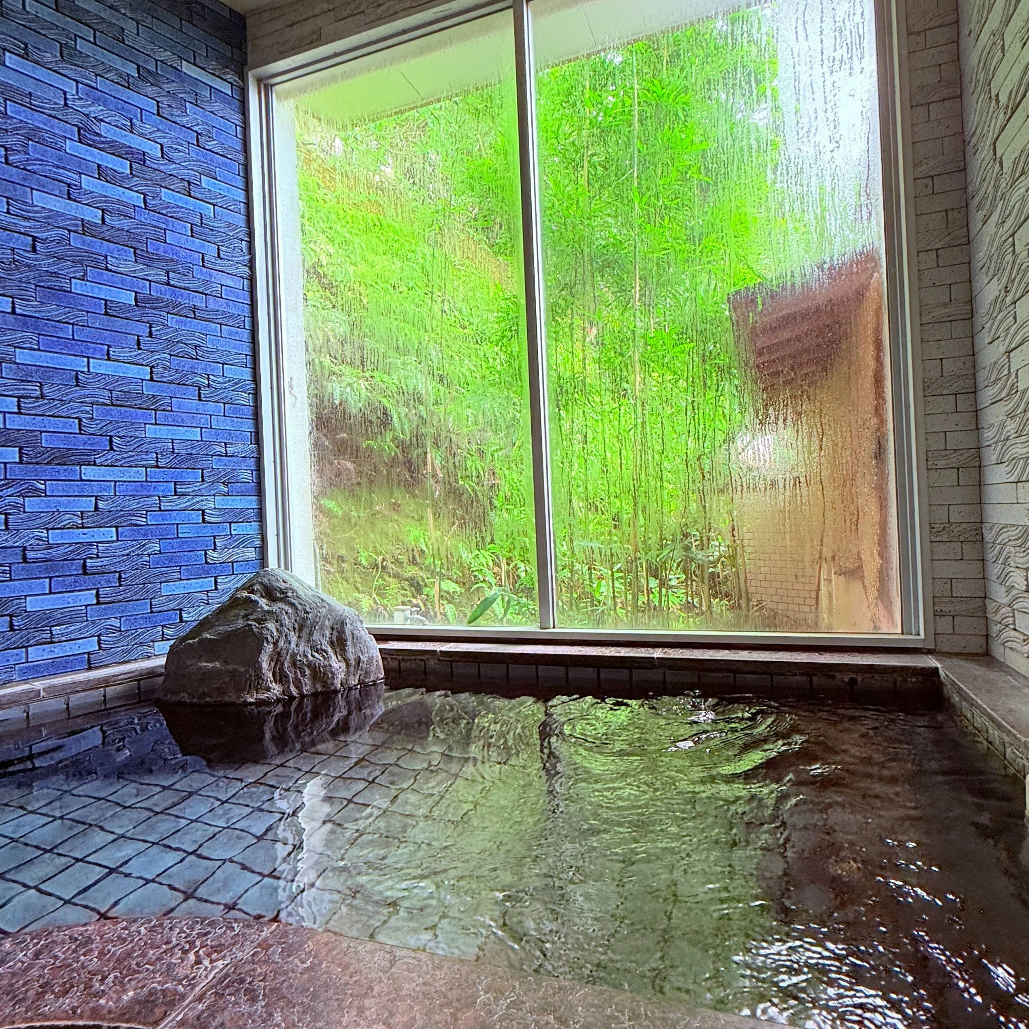 #205 御座白浜ビーチ徒歩2分/昼は御座白浜で遊ぶ、夜はBBQ&大浴場 /個室貸切 /駐車場有