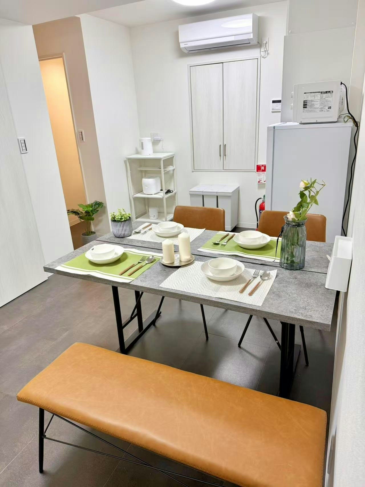 JR上野駅徒歩5分|アメ横・上野公園徒歩圏内|2ベッドルーム一軒家貸切|最大8名