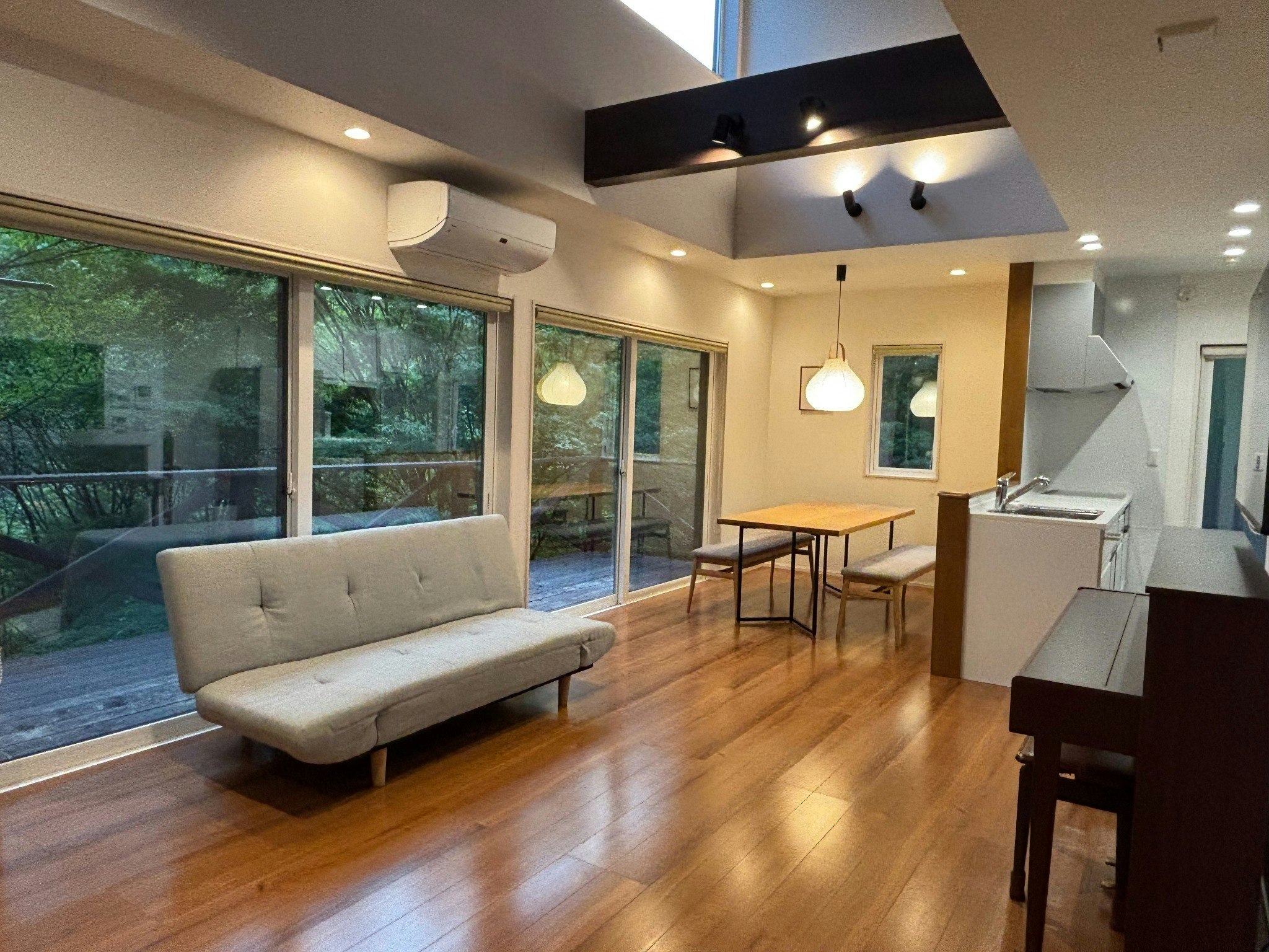 Villa030#軽井沢森の中築浅別荘#R-D4AEC9