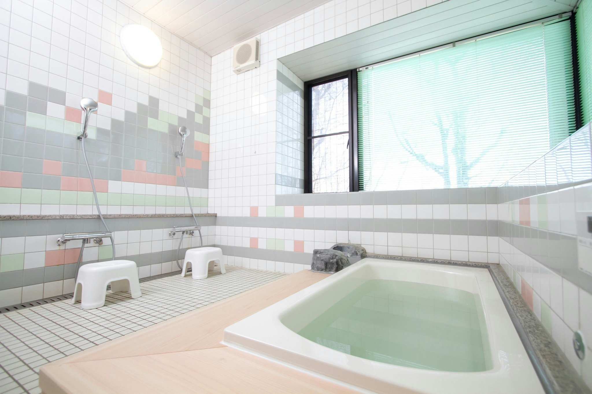 203号室 定員2名