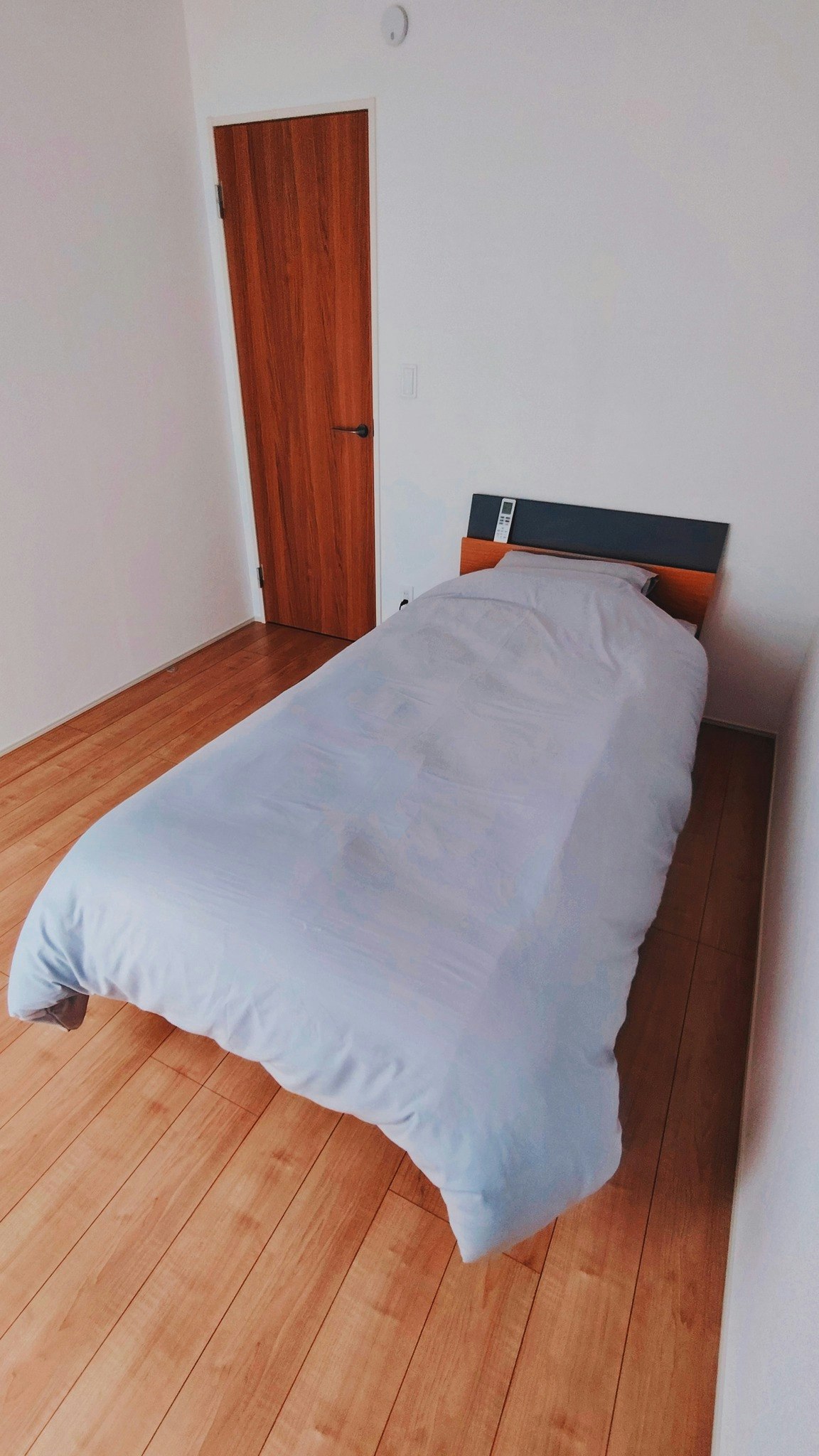 沖縄本島の中南部、「世界文化遺産・勝連城跡」のすぐそばに位置しており、さらにコンビニ、ドン・キホーテ