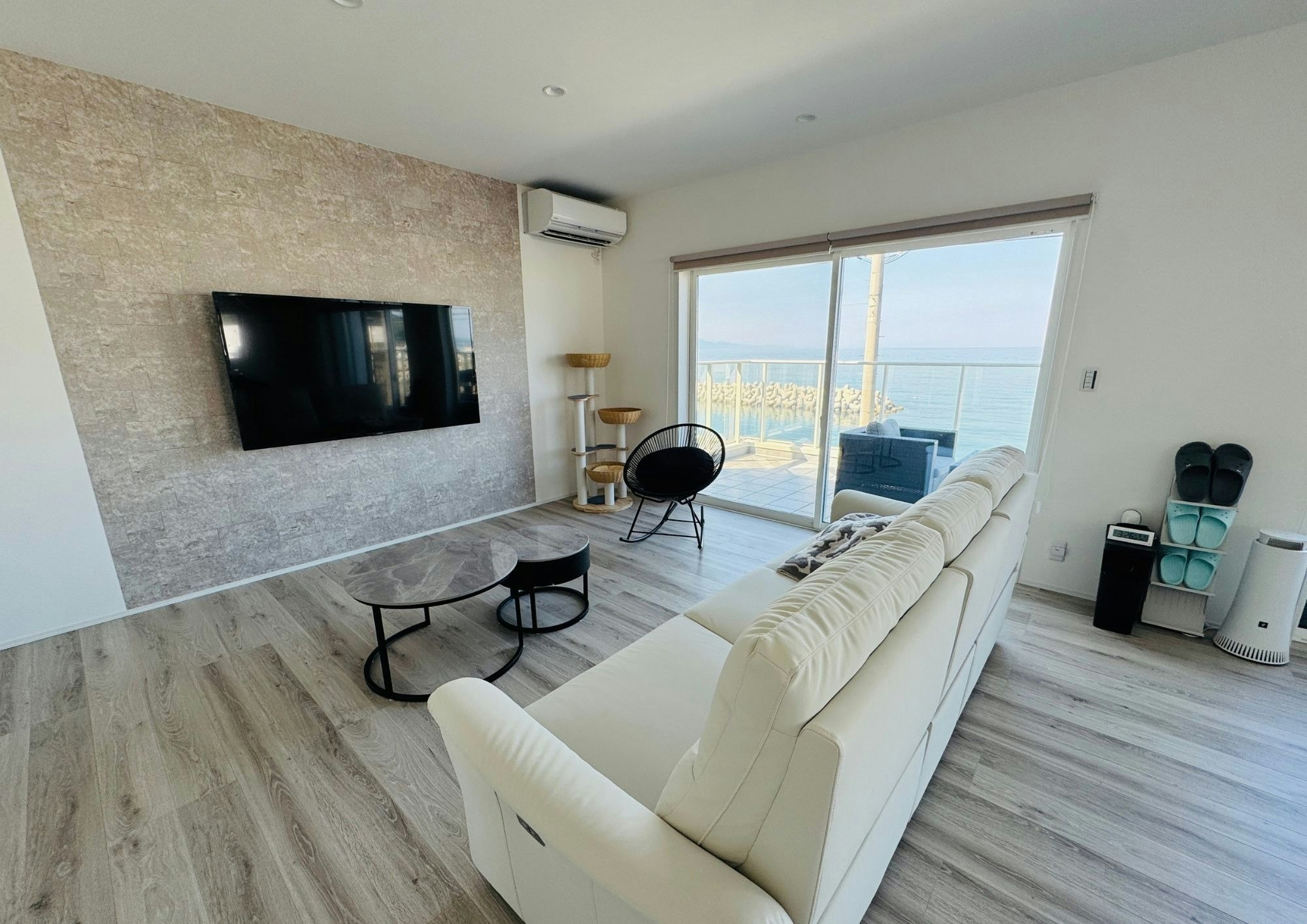 【ペットOK】淡路島のオーシャンフロントバルコニー/時間を贅沢に解きほぐす白の隠れ家-Blanch-