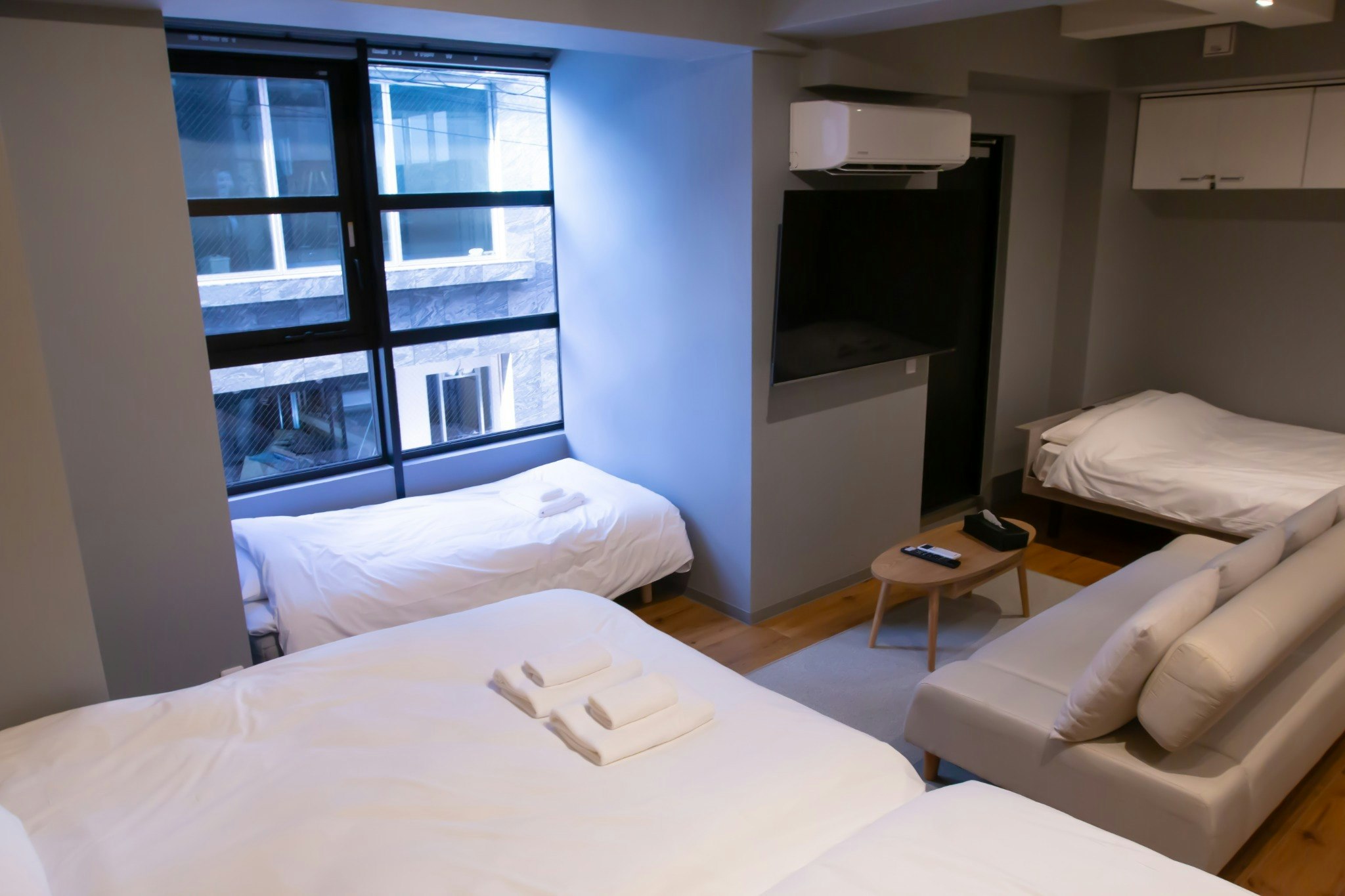 新宿駅徒歩7分の好立地物件/最大9名様宿泊可能/観光に便利/歌舞伎町