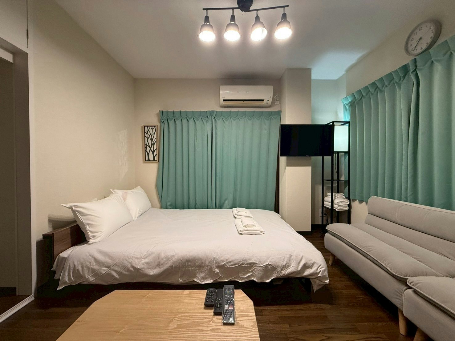 池袋駅から徒歩12分/最大4名様宿泊可能/家具家電付き/観光に便利/301