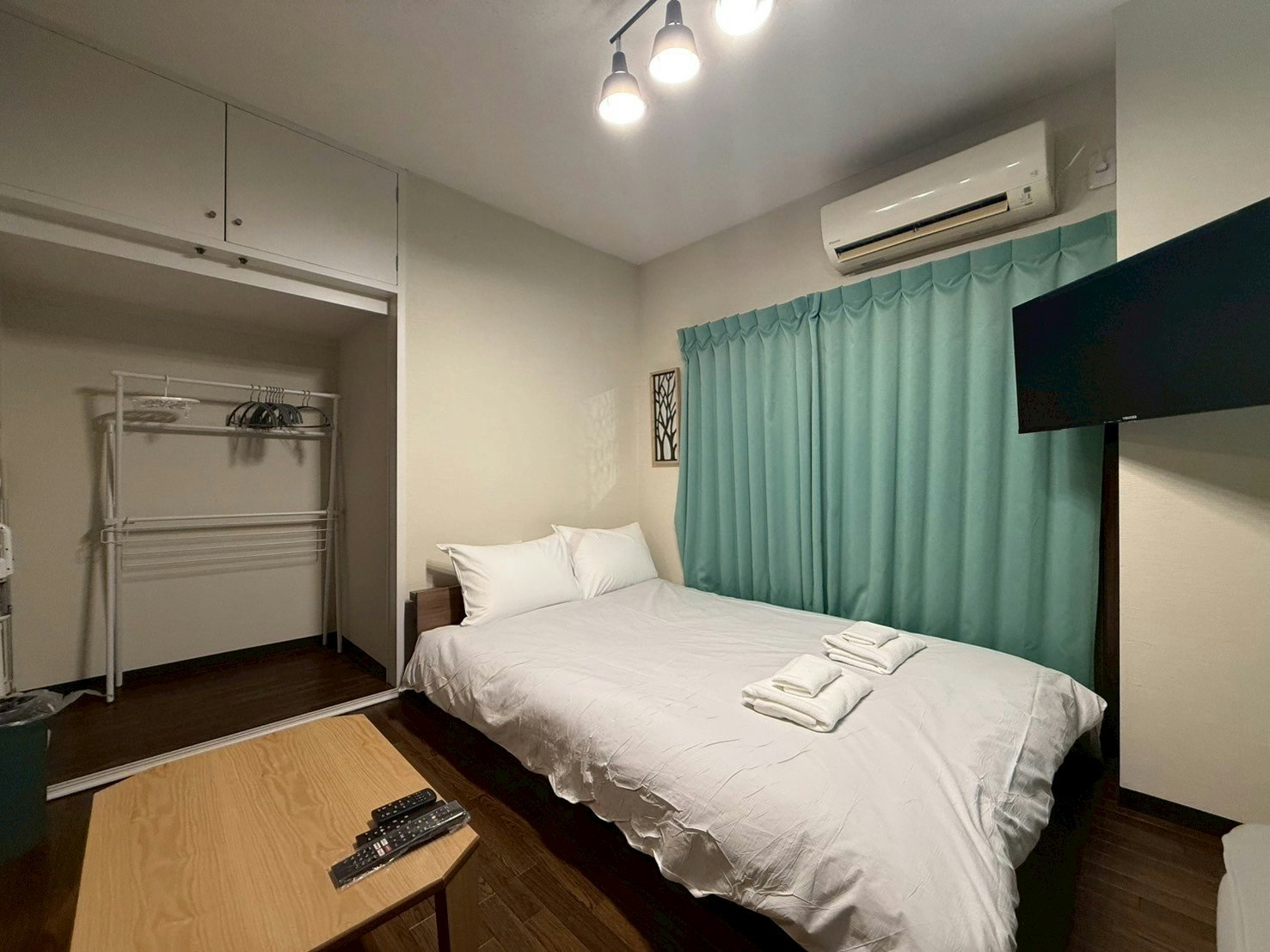 池袋駅から徒歩12分/最大4名様宿泊可能/家具家電付き/観光に便利/301