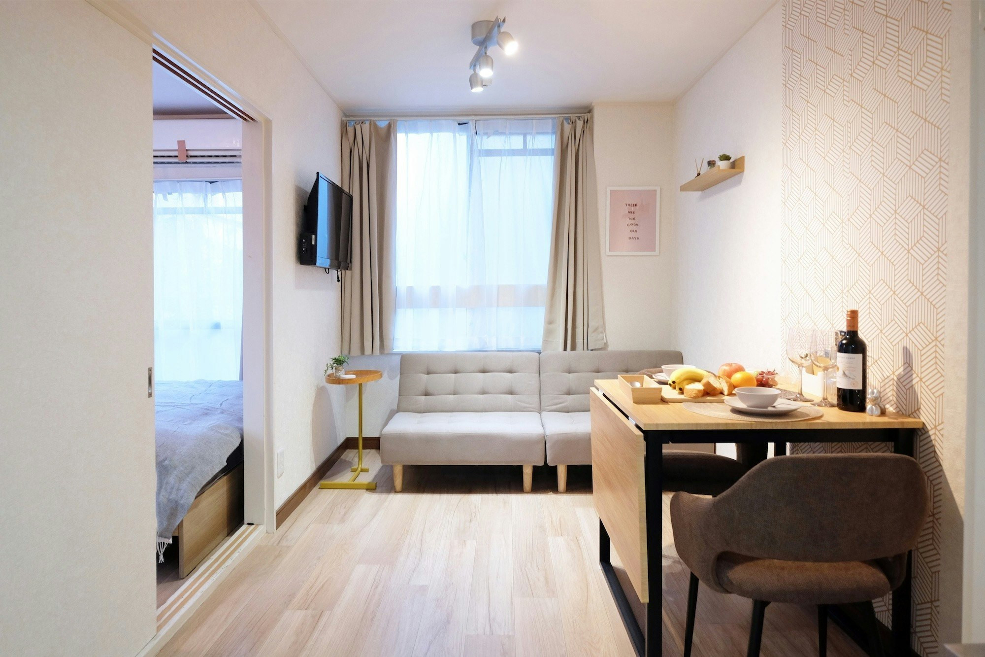 Cozy Apt.32m2 |上北沢駅2分・新宿13分|ダブルベッド2台+ソファーベッド【#202】