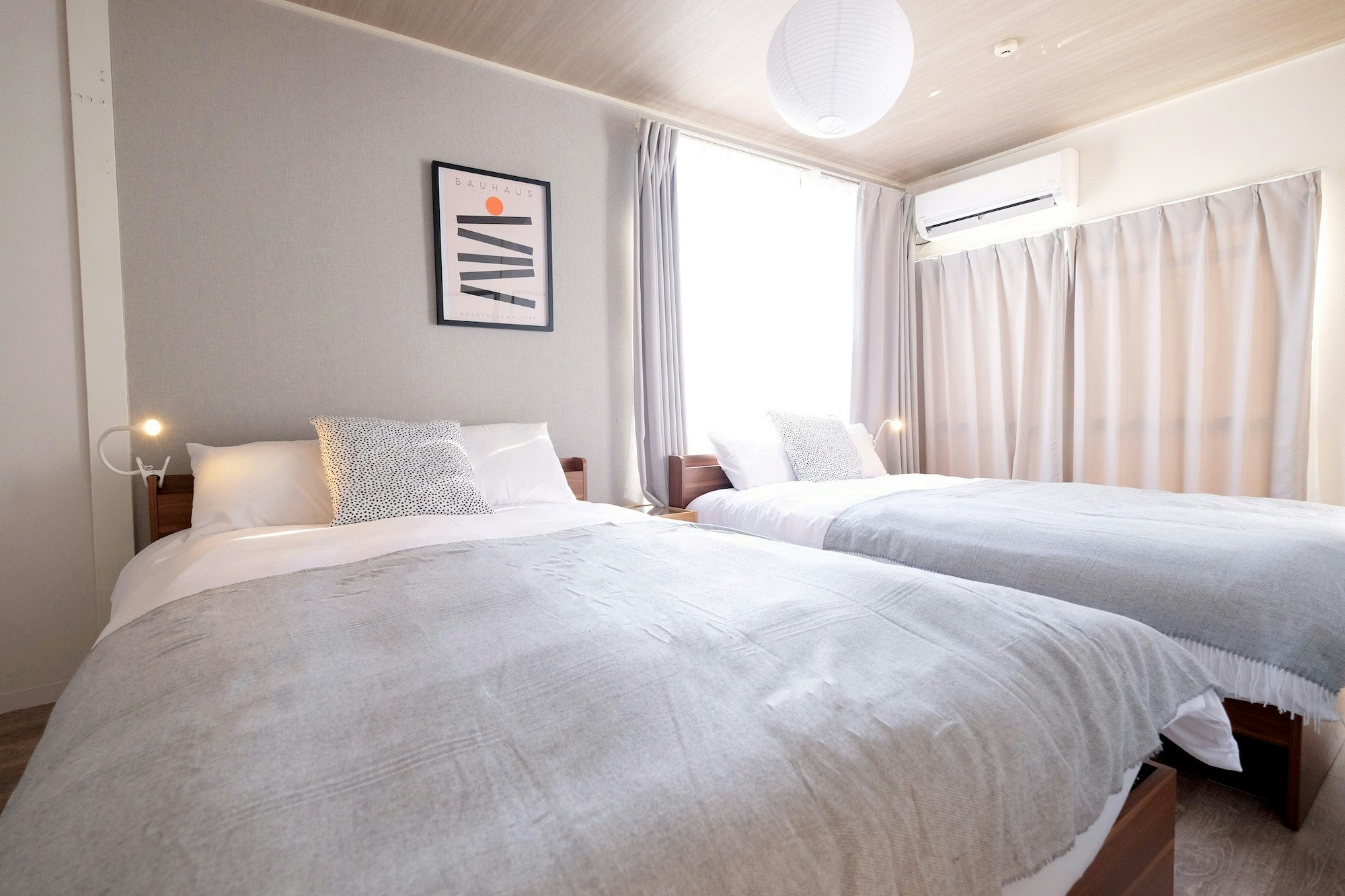 Cozy Apt.35m2 |上北沢駅2分・新宿13分|ダブルベッド2台+ソファーベッド【#305】