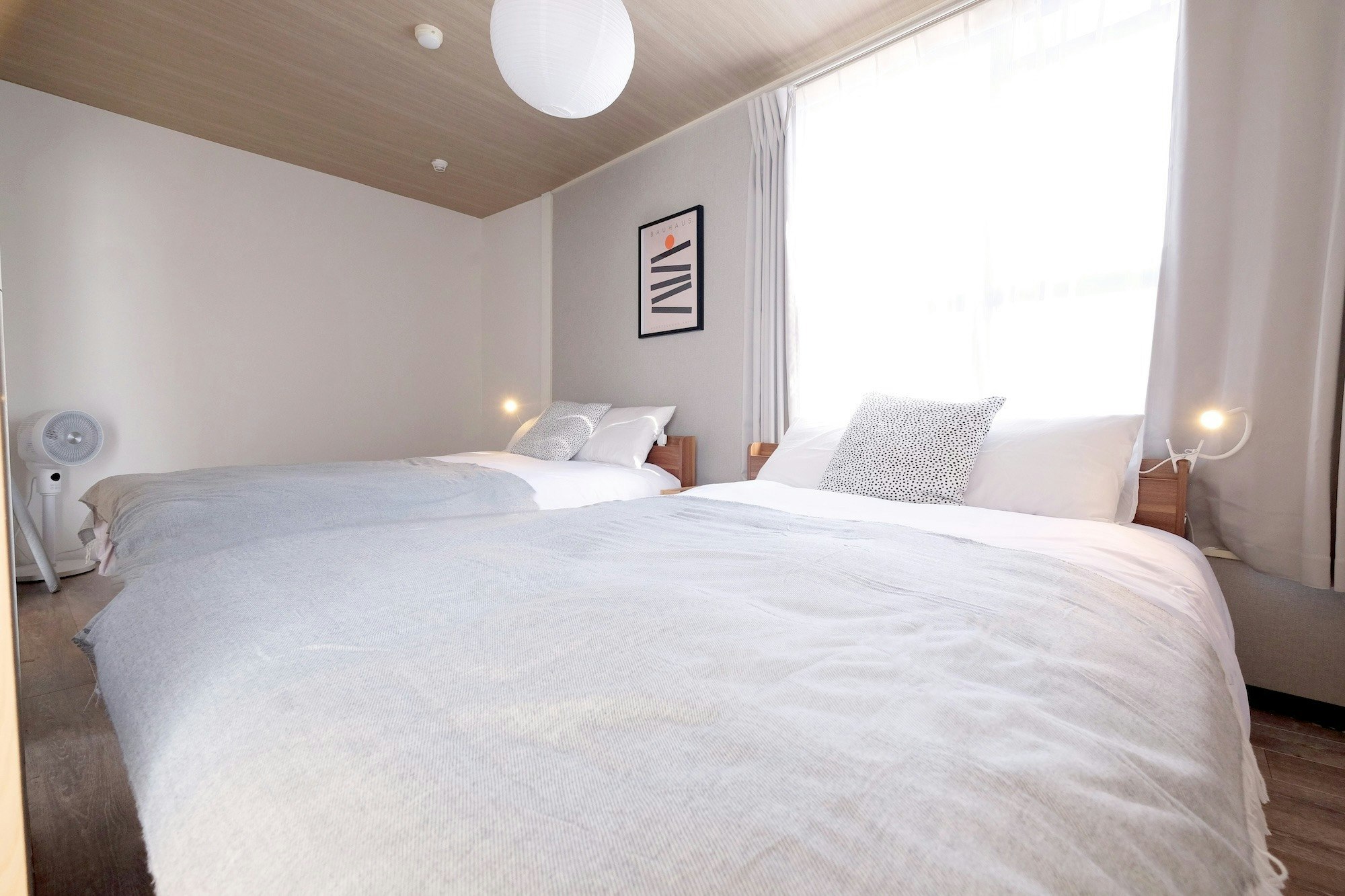 Cozy Apt.35m2 |上北沢駅2分・新宿13分|ダブルベッド2台+ソファーベッド【#305】