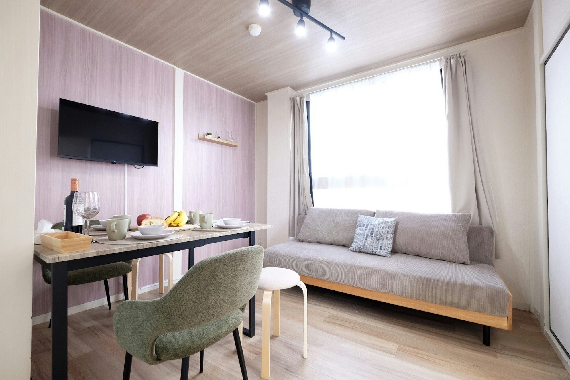 【NEW】Cozy Apt.35m2 |上北沢駅2分・新宿13分|ダブルベッド2台+ソファーベッド