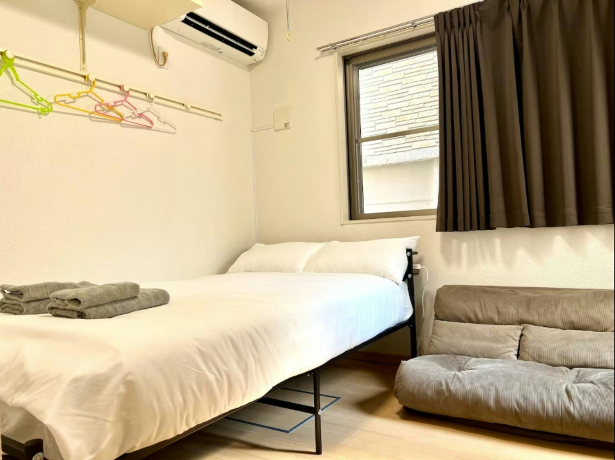 102 東新宿駅徒歩3分、新大久保駅徒歩7分、新宿駅徒歩15分、歌舞伎町すぐ近く美味しい韓国料理屋