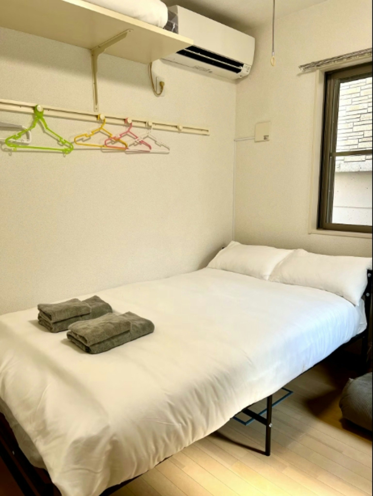 102 東新宿駅徒歩3分、新大久保駅徒歩7分、新宿駅徒歩15分、歌舞伎町すぐ近く美味しい韓国料理屋