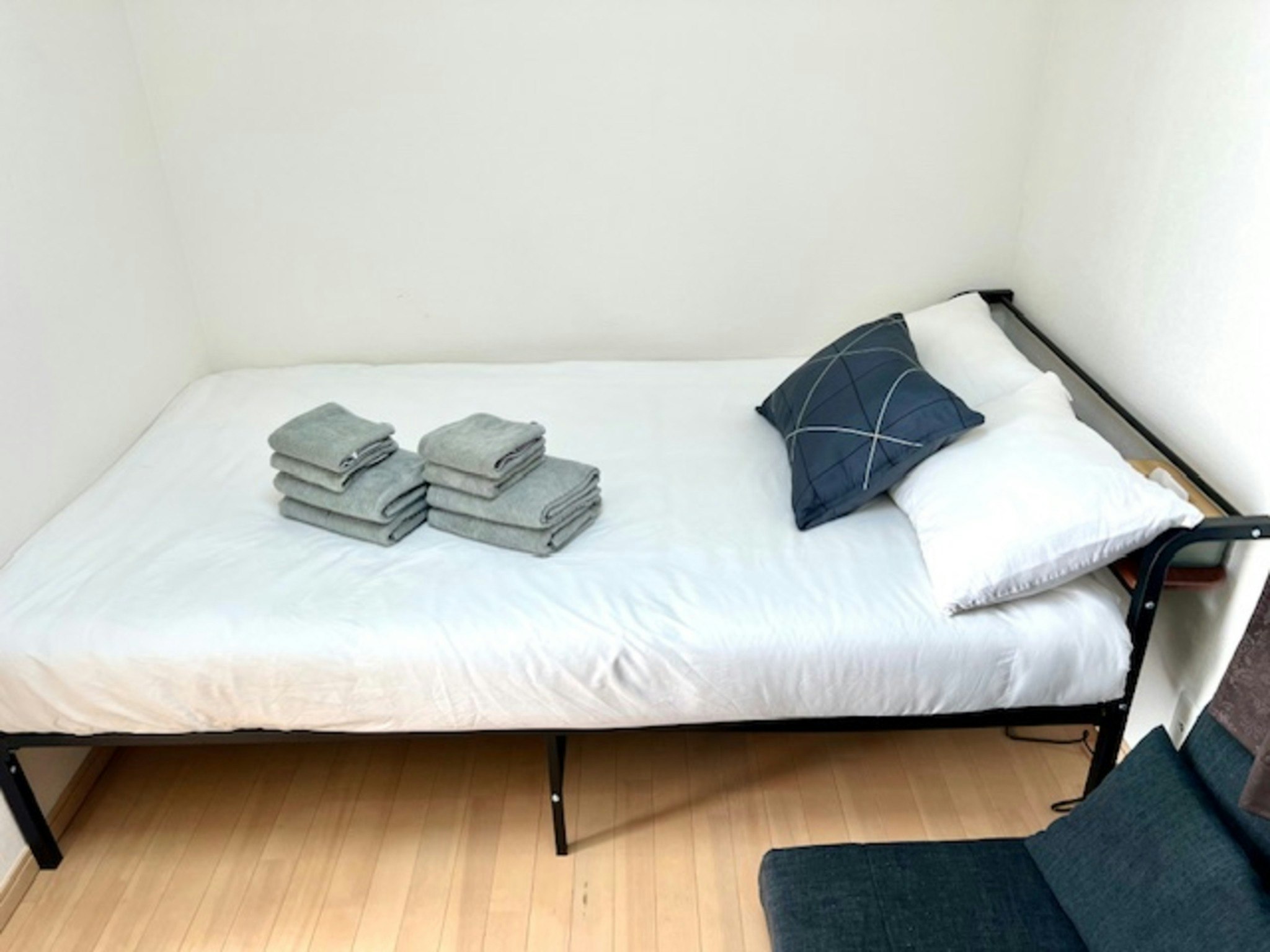 103 東新宿駅徒歩3分、新大久保駅徒歩7分、新宿駅徒歩15分、歌舞伎町すぐ近く美味しい韓国料理屋多