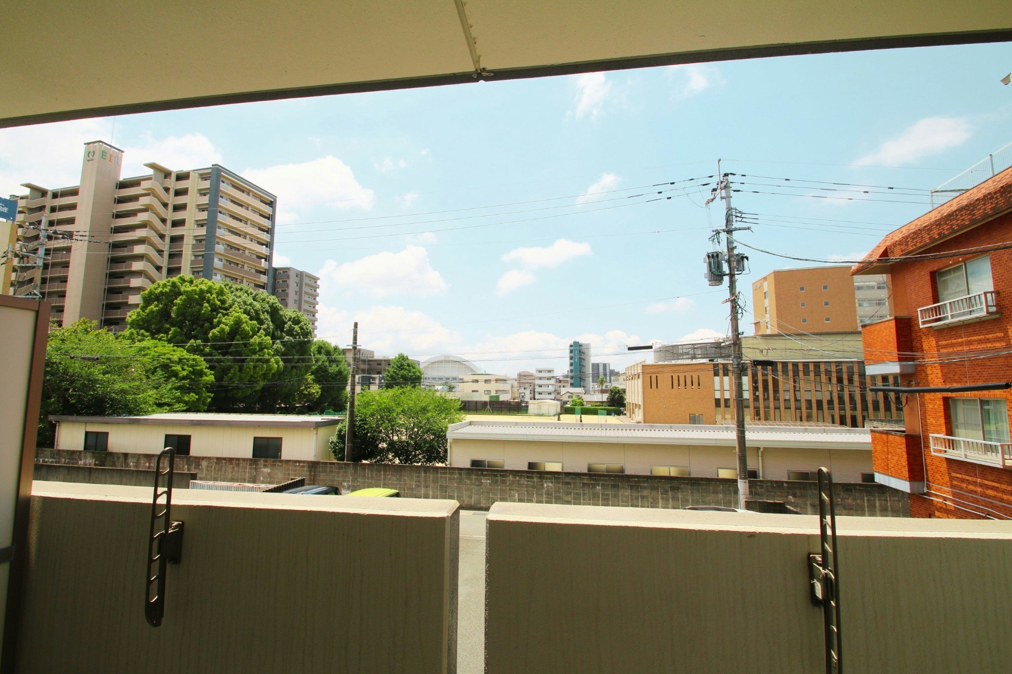 駐車場1台/交通局前駅から徒歩2分/南向きのワンルーム「オンブラージュ九品寺203号室」