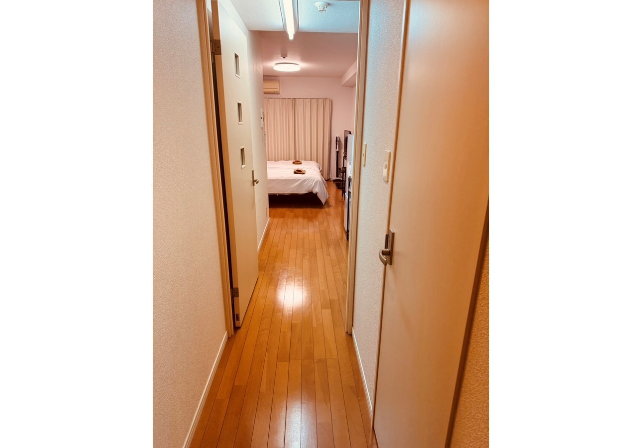 【オンブラージュ九品寺203】無料駐車場付き|繁華街まで徒歩圏内|南向きで明るいワンルーム