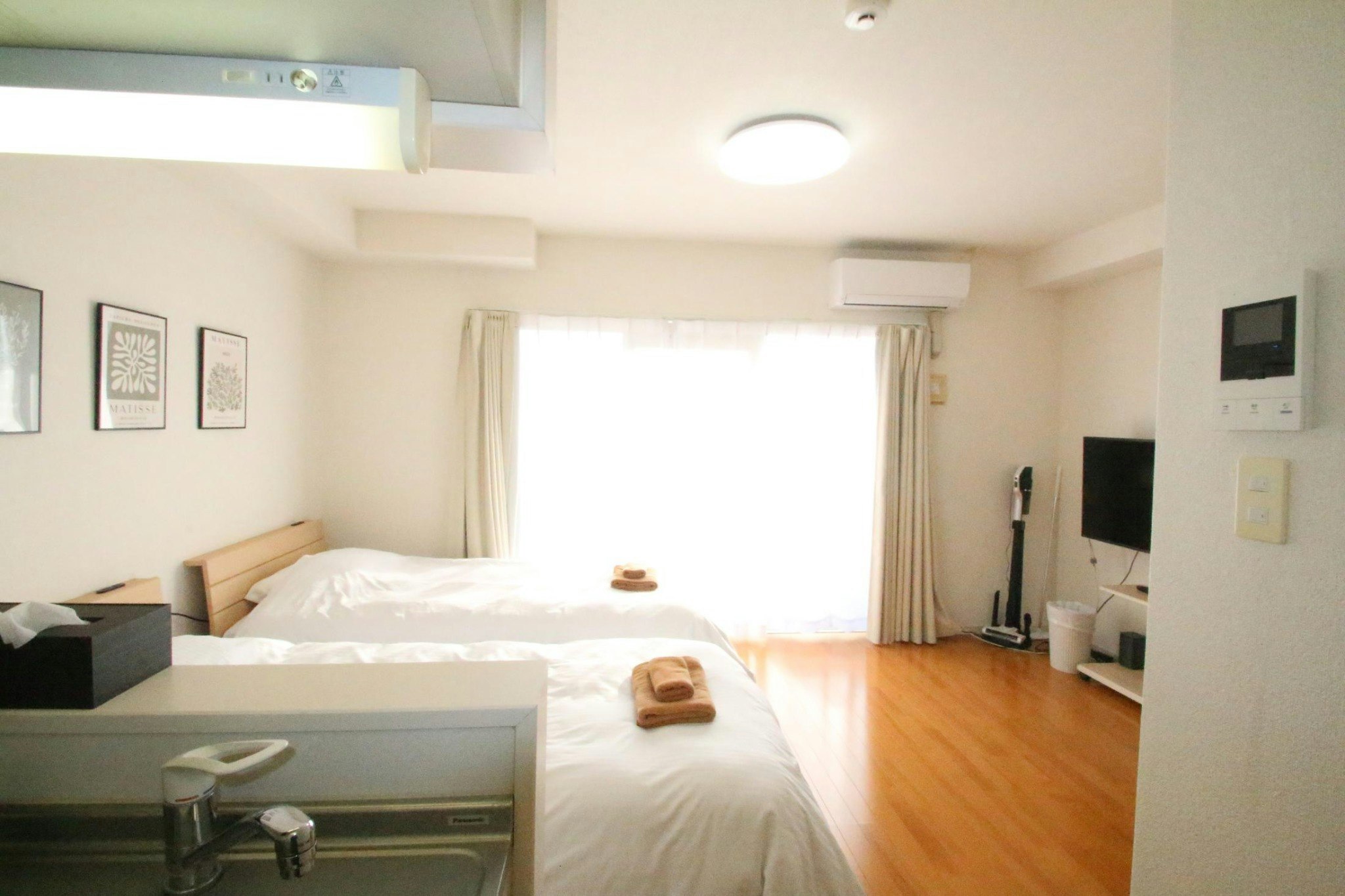 駐車場1台/繁華街まで徒歩約15分/南向きで見晴らしのいい1LDK「オンブラージュ九品寺704号室」