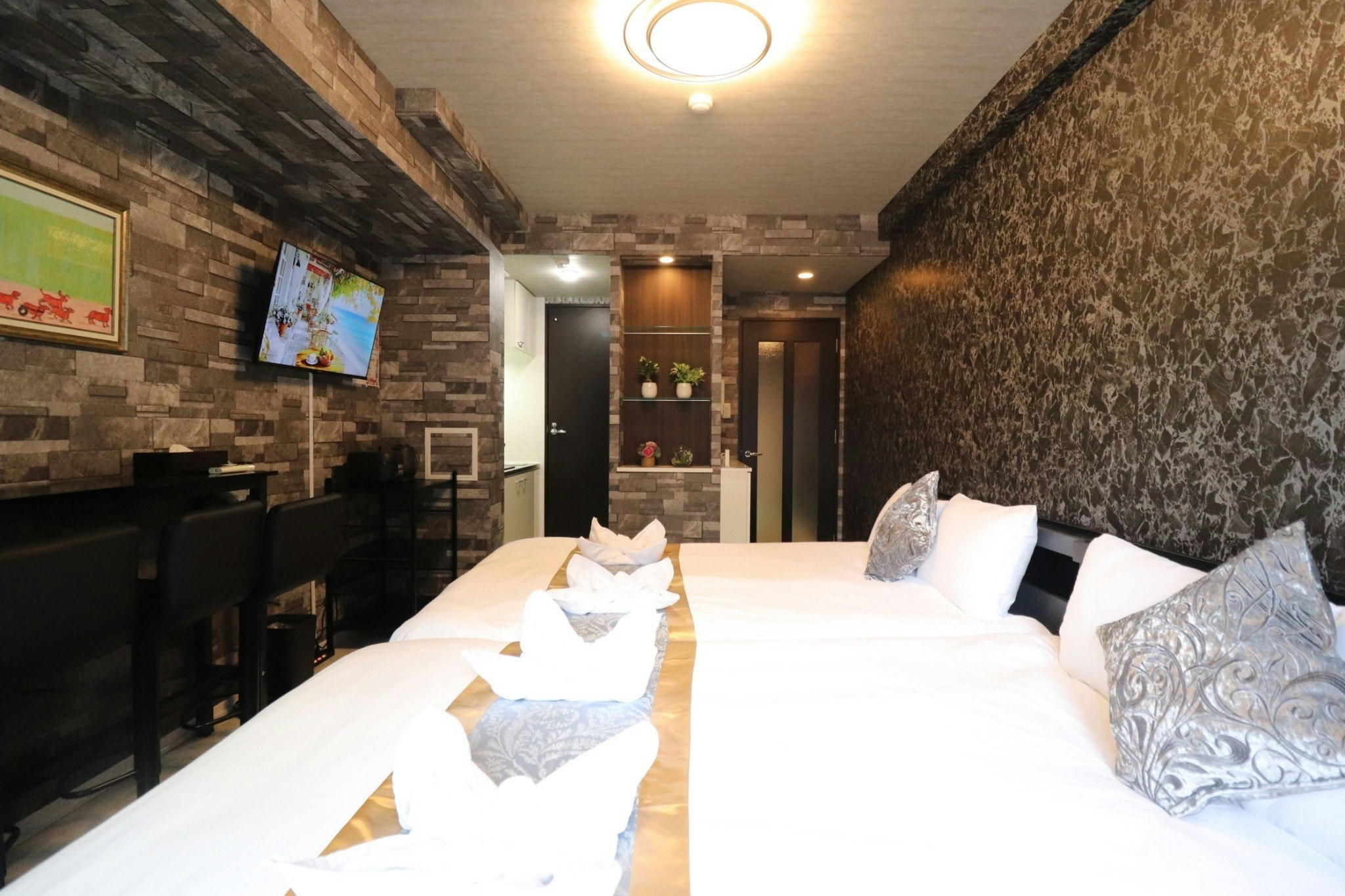 *心斎橋エリア*長堀橋駅徒歩3分|なんば・道頓堀徒歩すぐ*Wi-Fi、設備充実*デザインルーム602