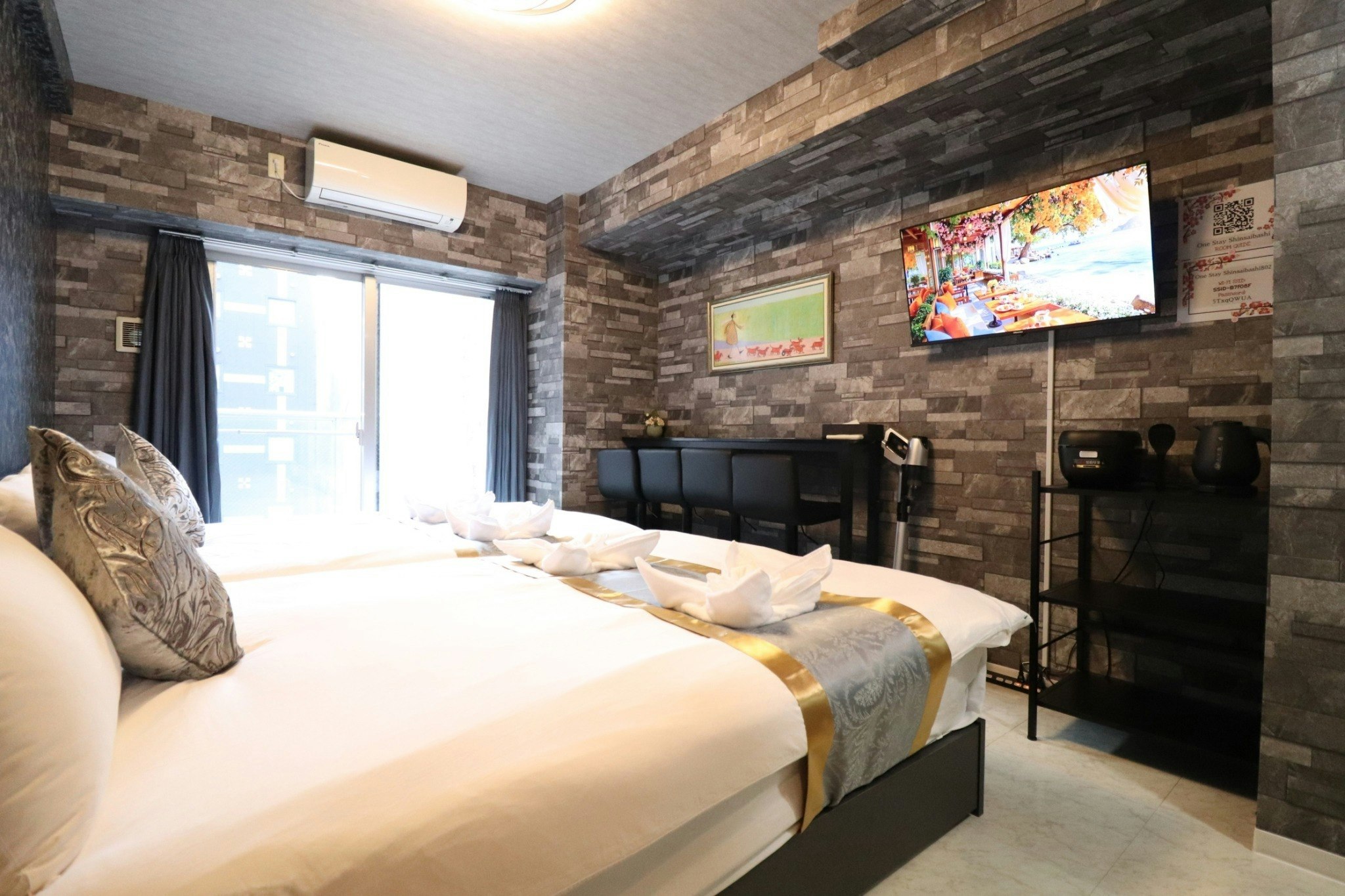 *心斎橋エリア*長堀橋駅徒歩3分|なんば・道頓堀徒歩すぐ*Wi-Fi、設備充実*デザインルーム702