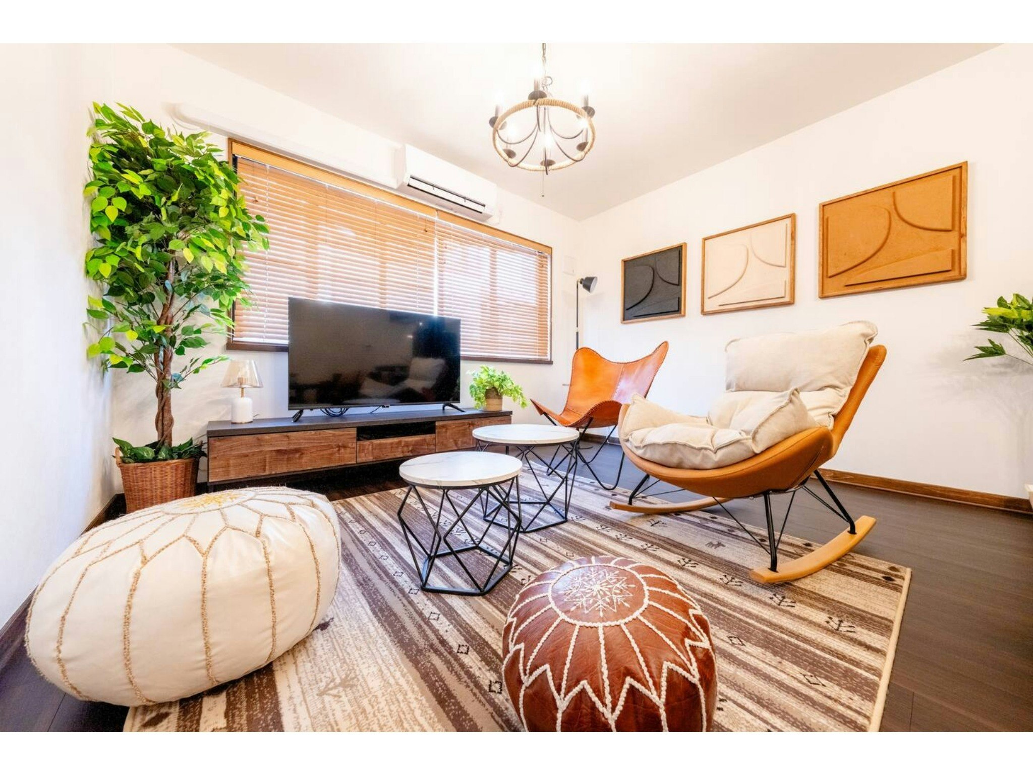 【禁煙】サウナ付きの貸切宿 USJ、万博会場近く/無料駐車場/寝室3/ベッド8台/バスルーム2台