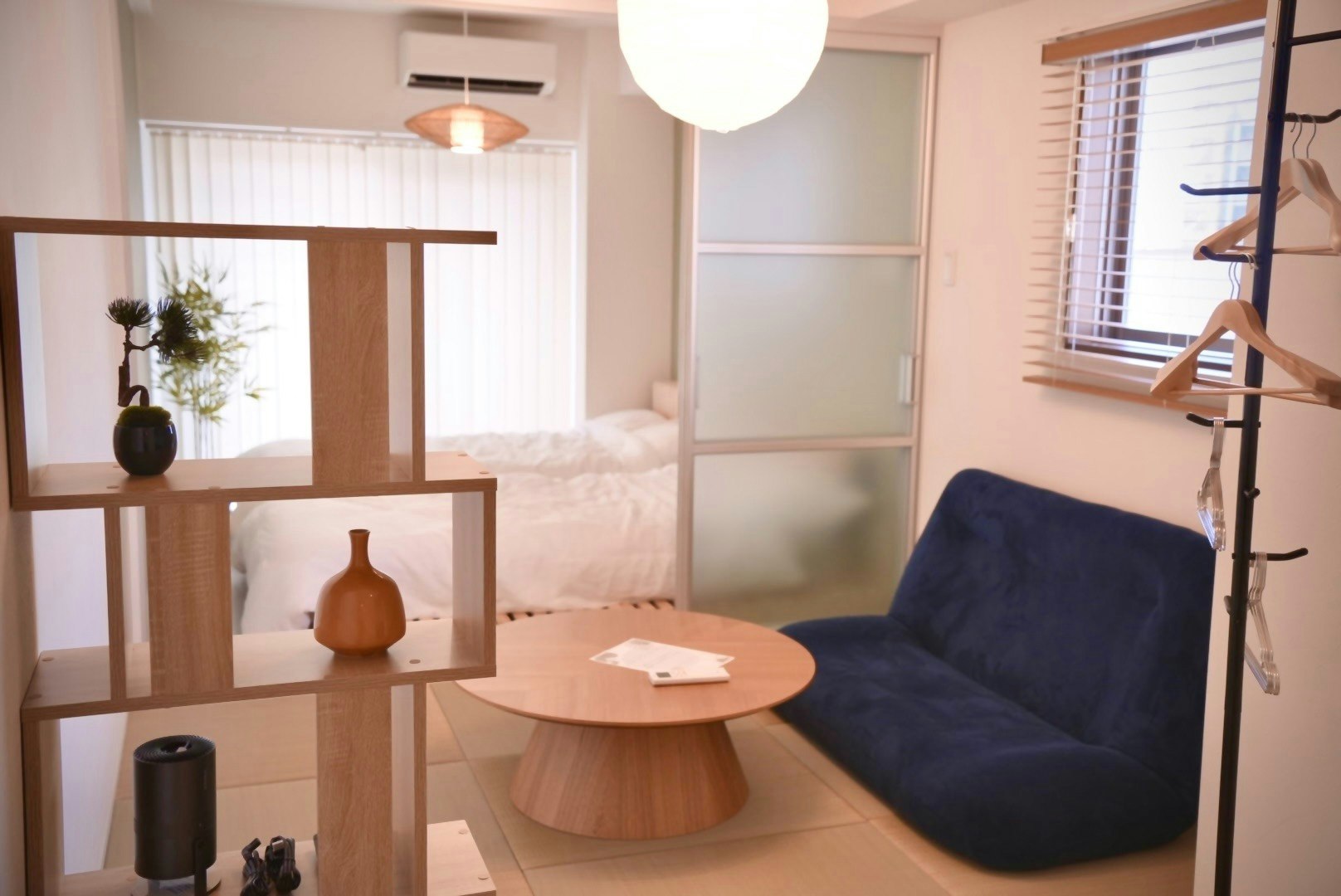 通天閣すぐ!|アクセス◎駅近1LDK|キッチンバス完備|空港直通|難波徒歩圏|和モダン|4名宿泊可