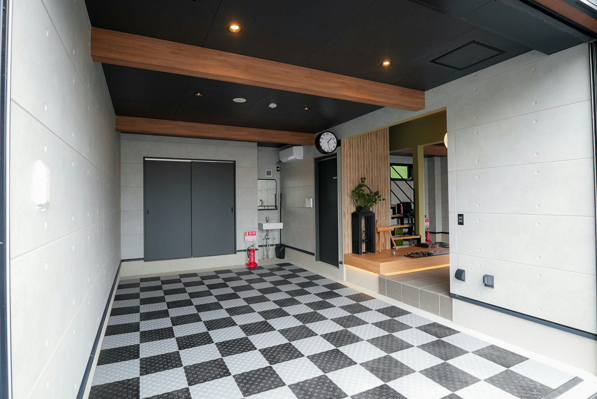 直接予約が10%お得!!和モダンテイスト!遊び心満載な01号室