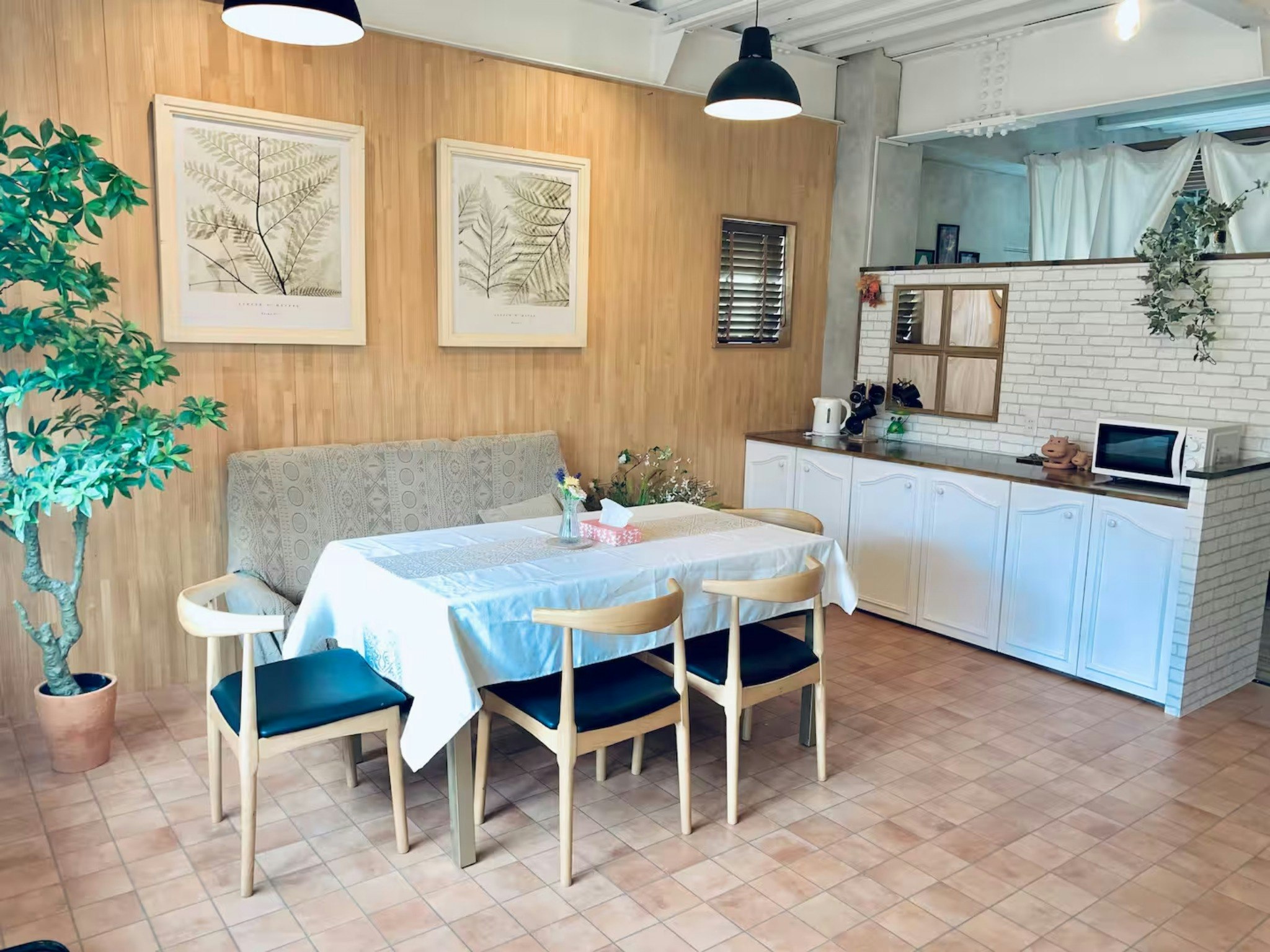 【禁煙】2階/野趣I/広々としたフロアアパート/JR駅9分/ユニバーサルシティ24分