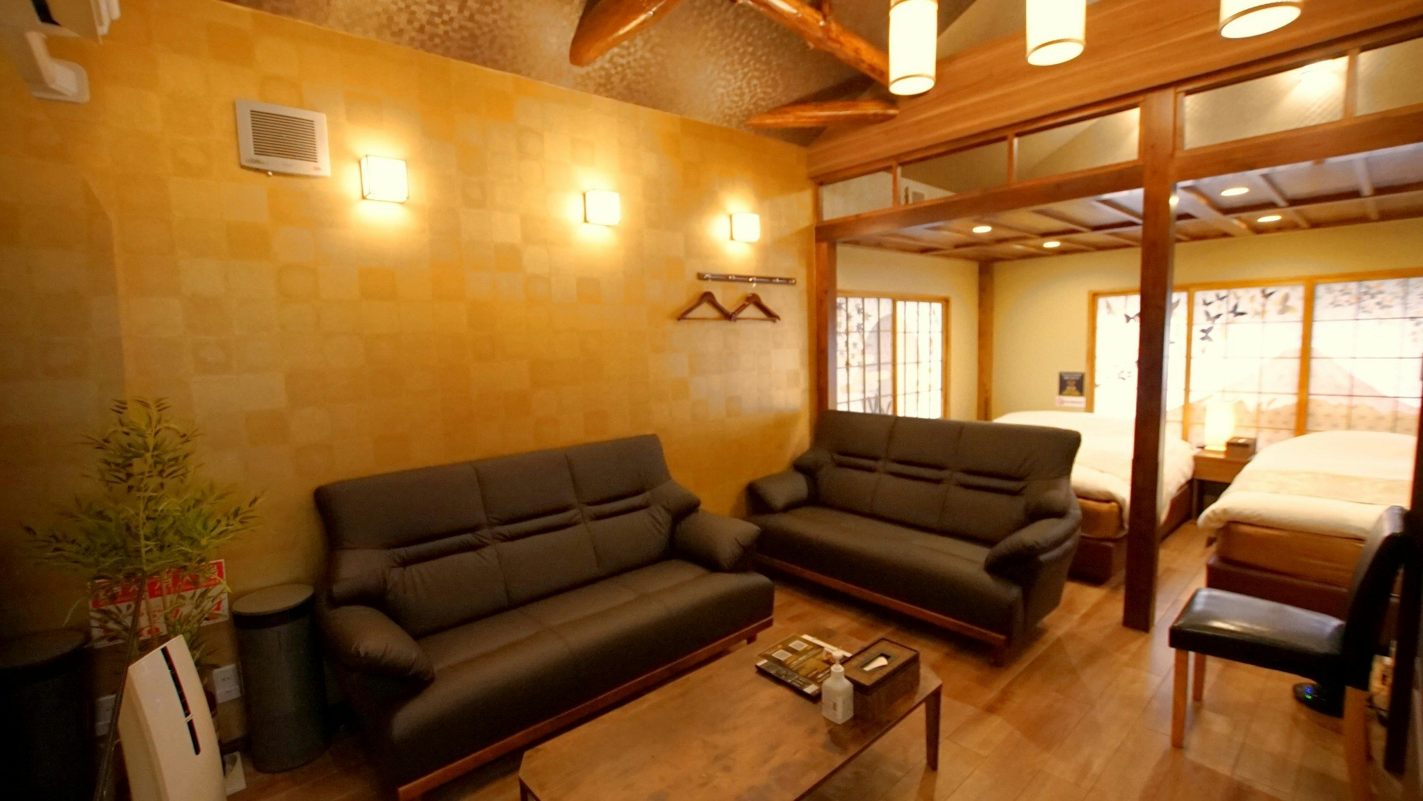 お宿寧々・板橋2階201 池袋3分新宿9分渋谷14分!の和モダン古民家宿