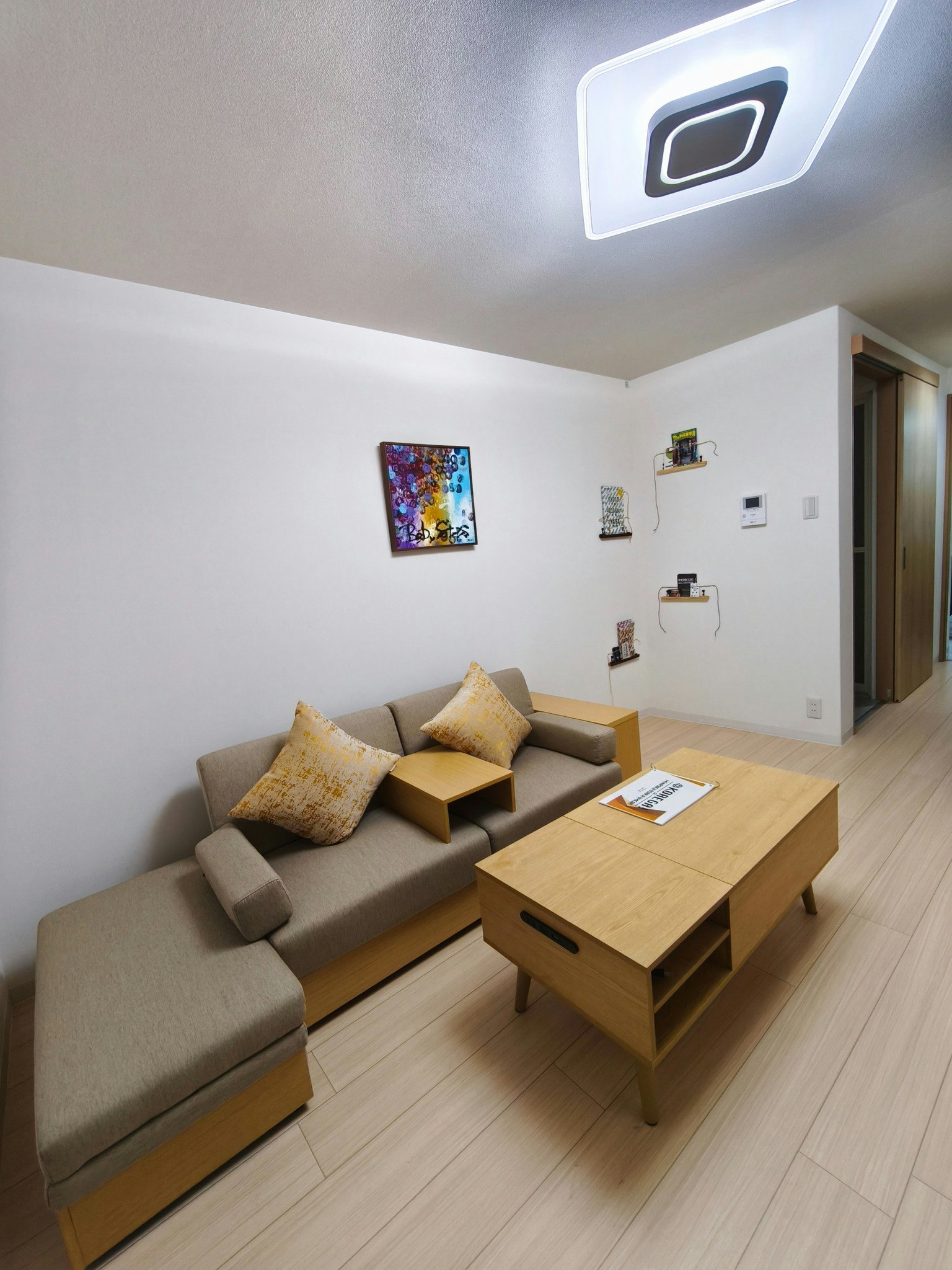 中津駅から徒歩4分の駅近物件。町に溶け込む一軒家で、暮らすように泊まる滞在体験