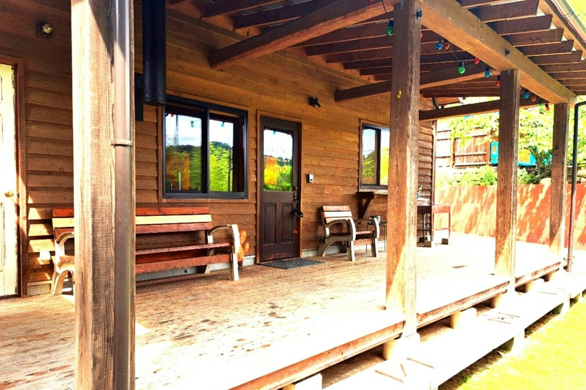 牧場の納屋をイメージしたアメリカンコテージ El Ranch棟