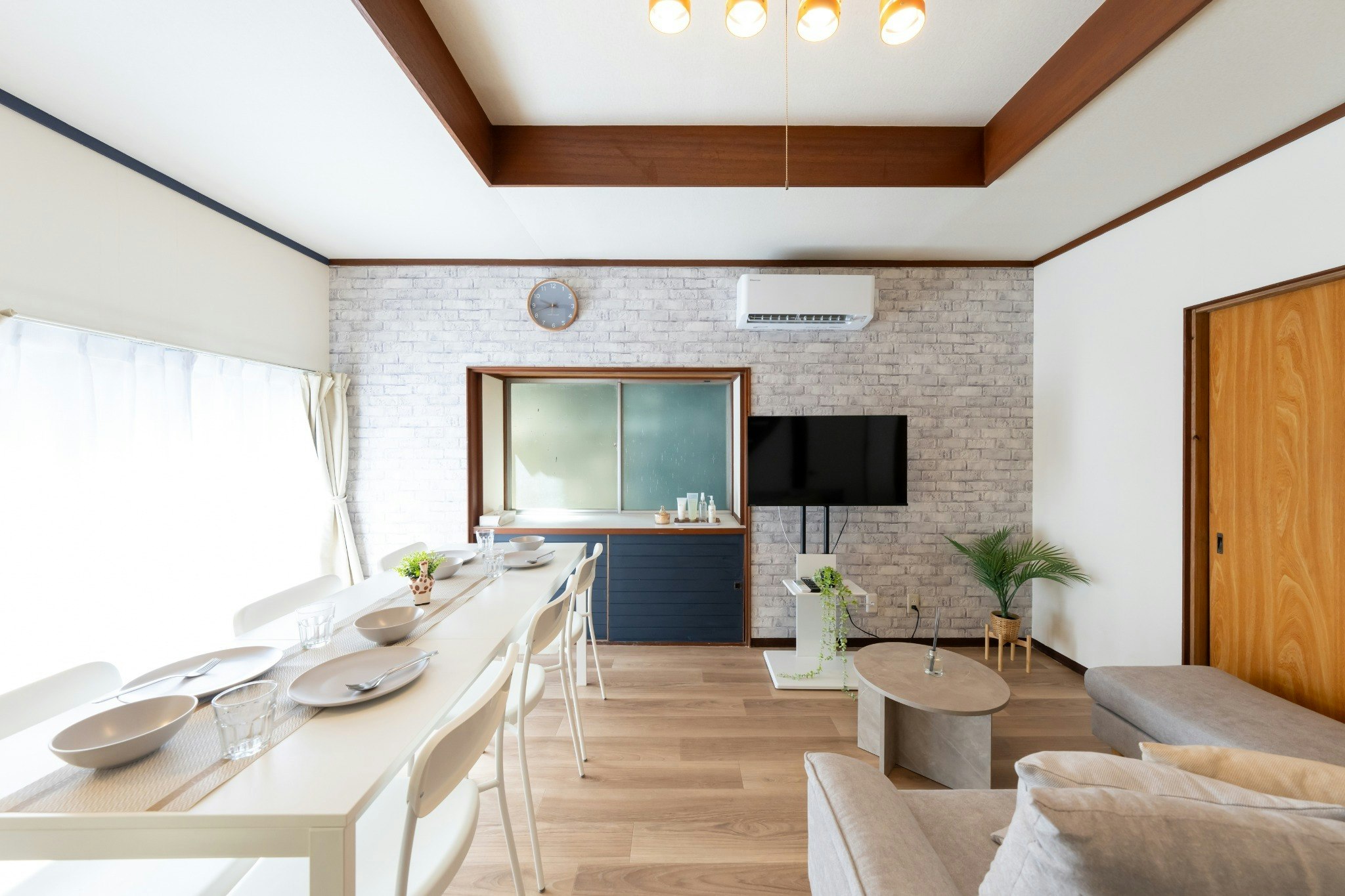 和と洋の美しい室内/隠れ家/駅徒歩6分/4LDK/せつきの宿