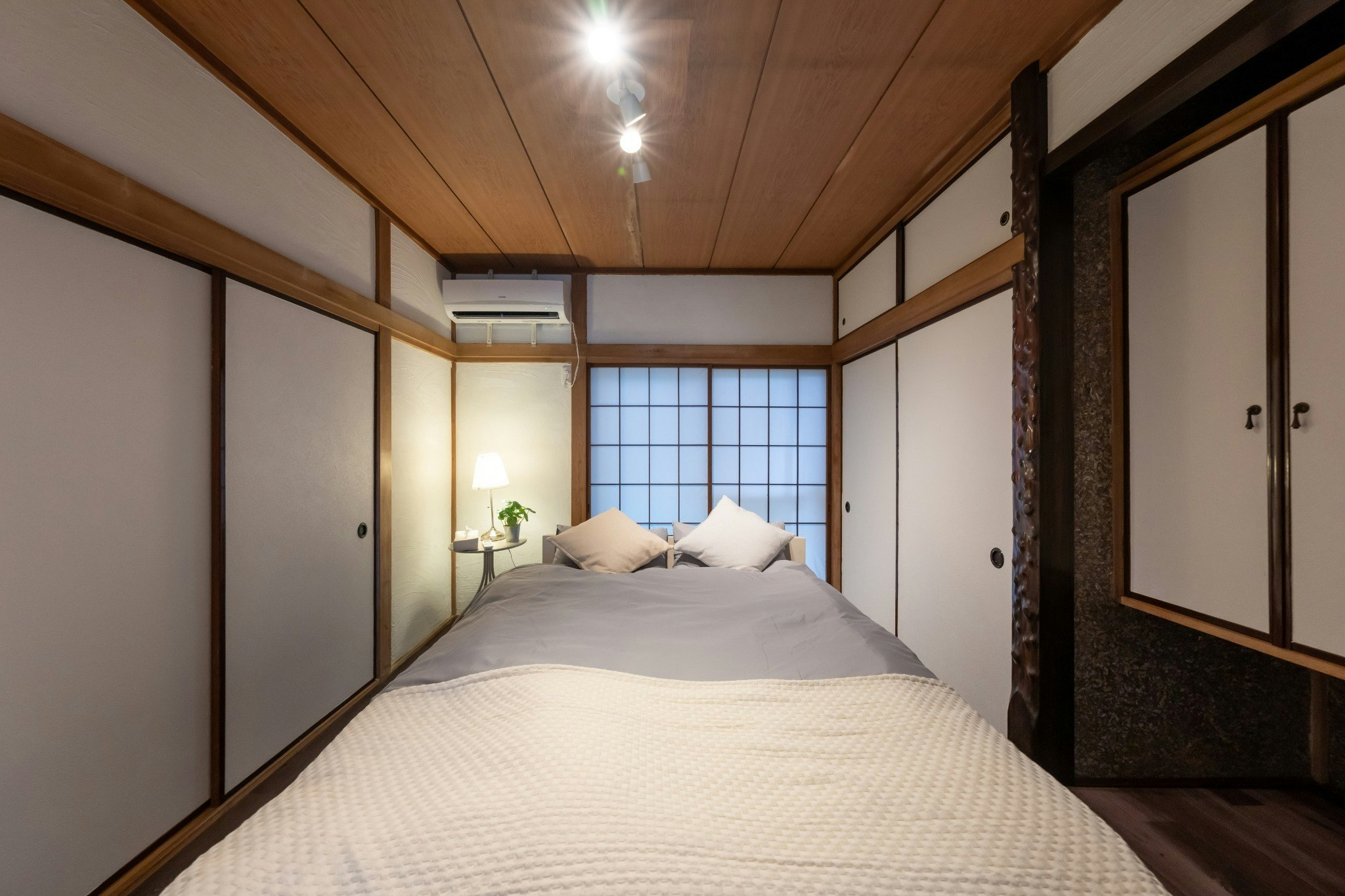 和と洋の美しい室内/隠れ家/駅徒歩6分/4LDK/せつきの宿