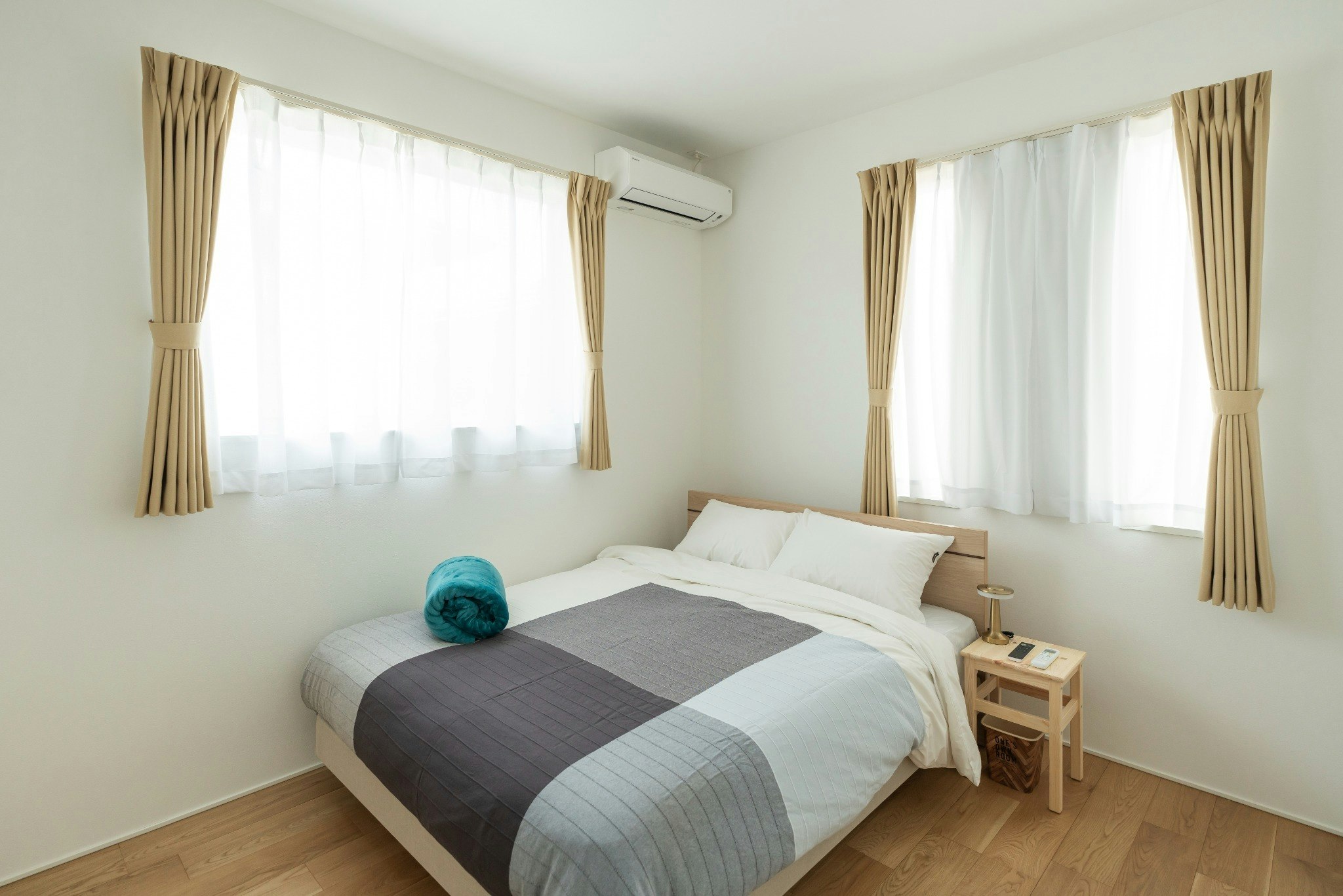 【新築・完全貸切】大型商業施設&観光エリア至近!新興住宅街の快適な一軒家